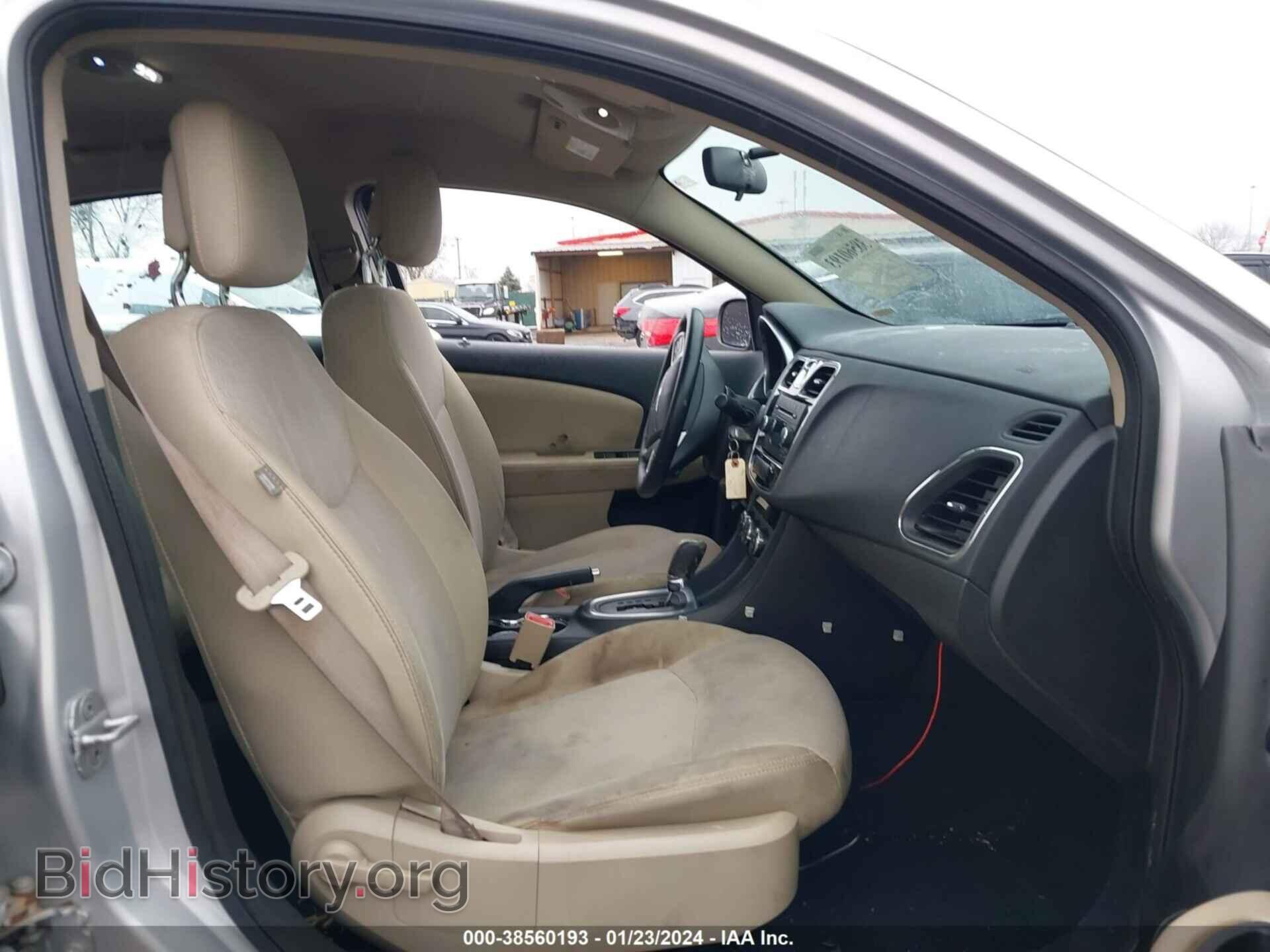 2012 CHRYSLER 200 - VIN: 1C3CCBBB9CN101919 - Фото 5