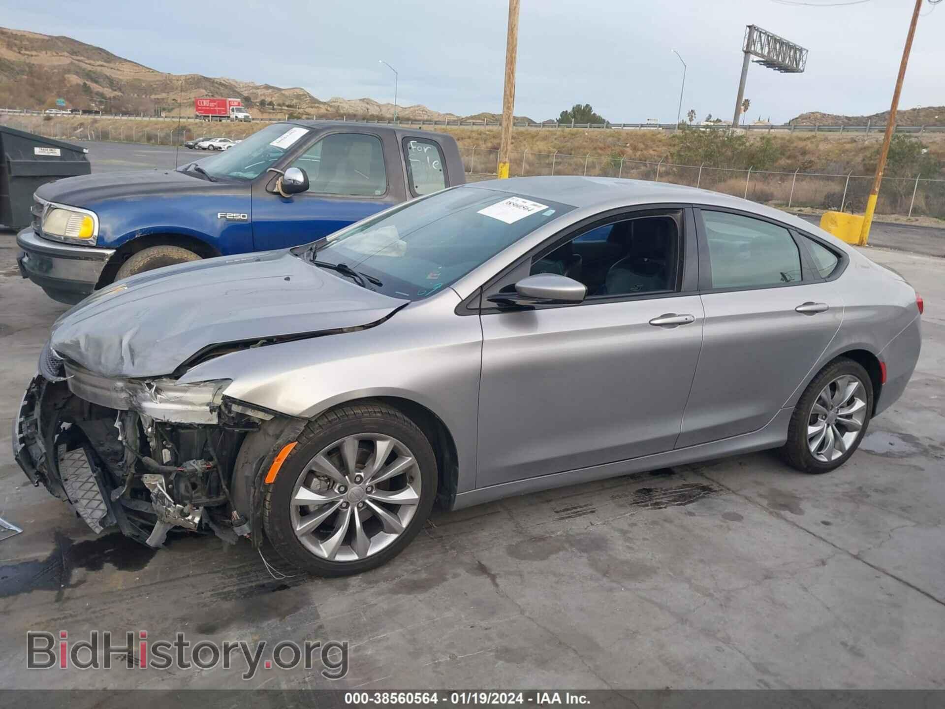 2015 CHRYSLER 200 - VIN: 1C3CCCBB2FN731467 - Photo 2