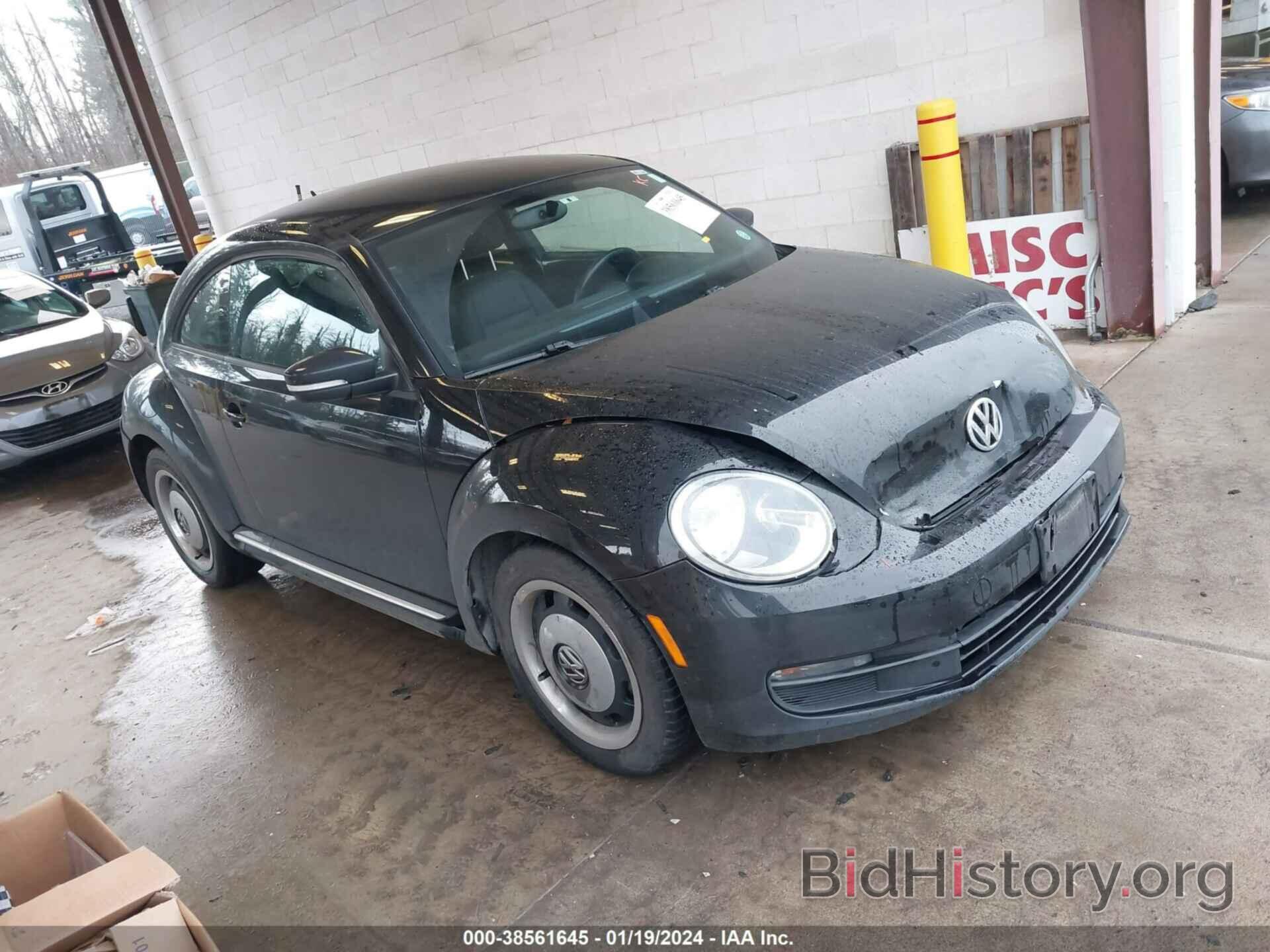 Photo 3VWJP7AT3CM606733 - VOLKSWAGEN BEETLE 2012