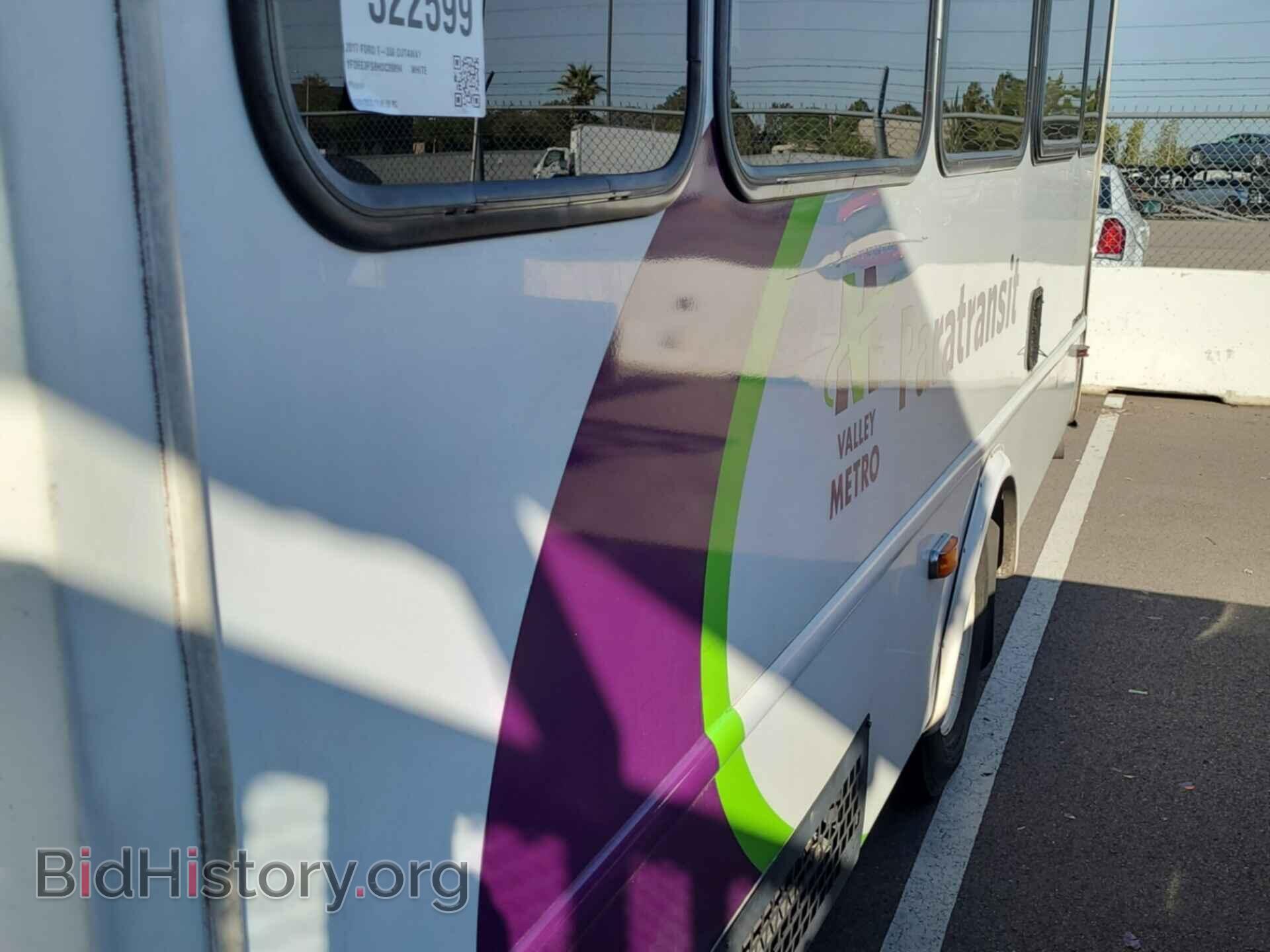 2017 FORD E-350 CUTAWAY - VIN: 1FDEE3FS8HDC39894 - Фото 10
