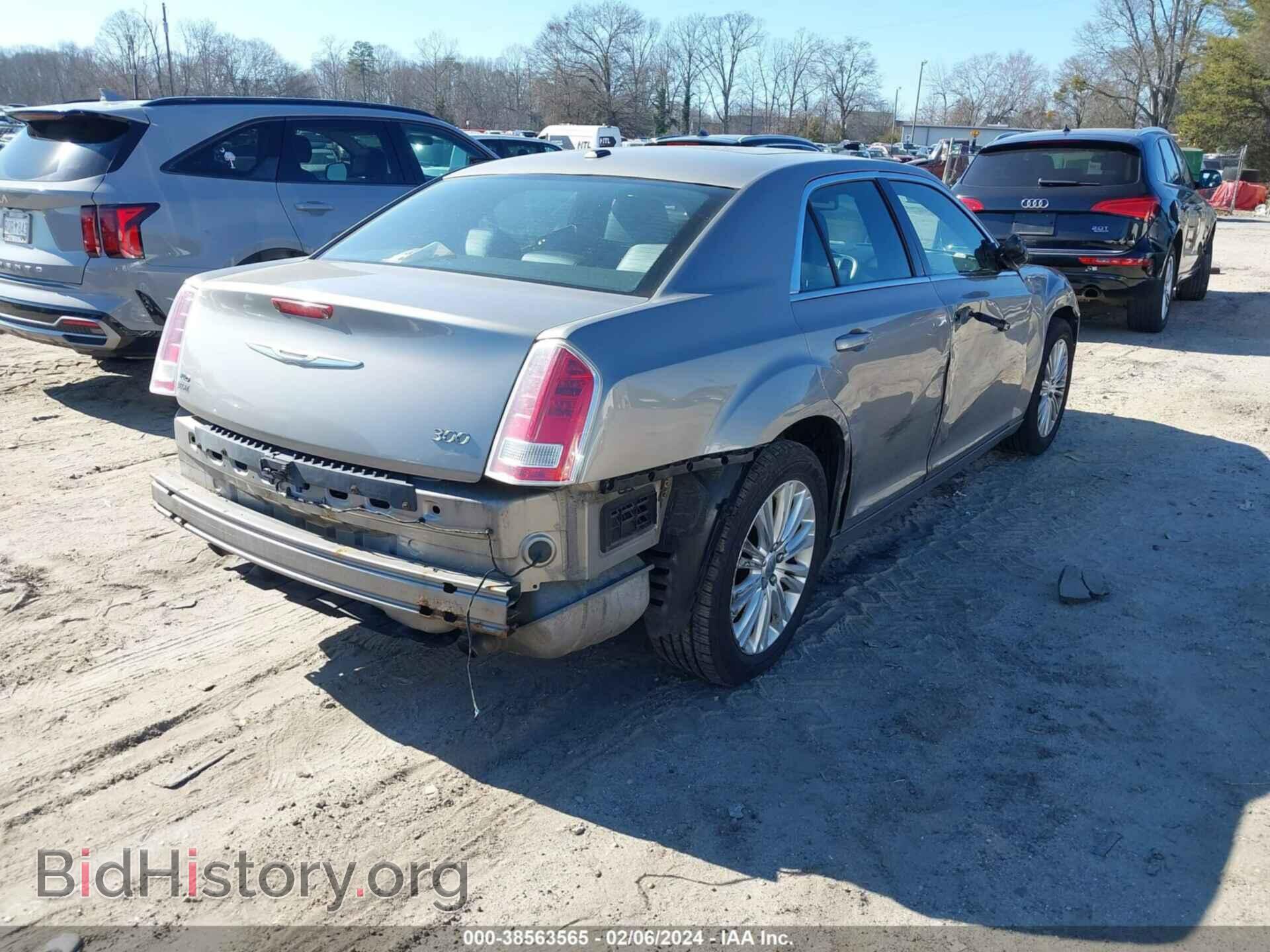 2014 CHRYSLER 300 - VIN: 2C3CCARG9EH308771 - Photo 4