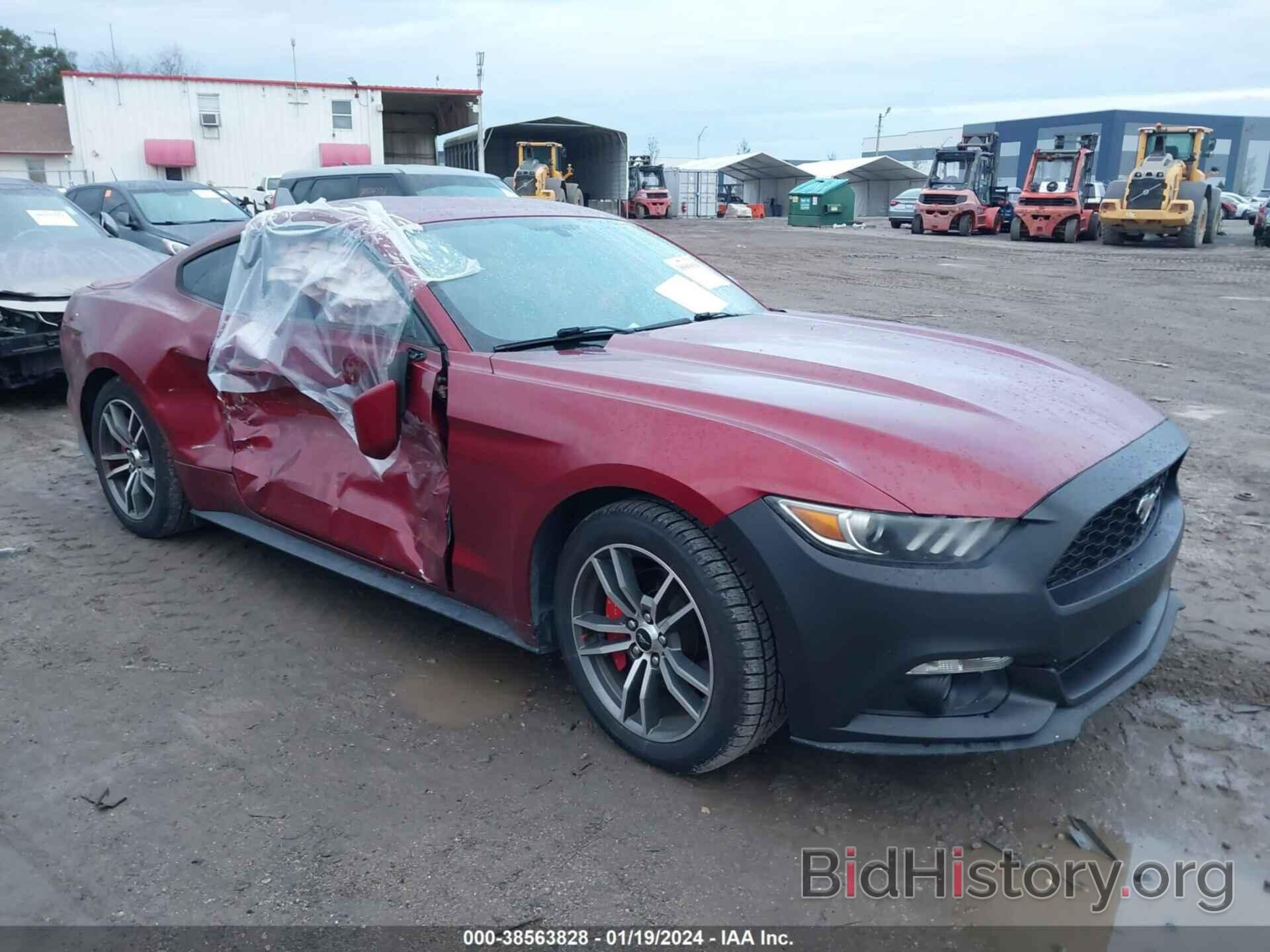 Photo 1FA6P8TH0G5275456 - FORD MUSTANG 2016