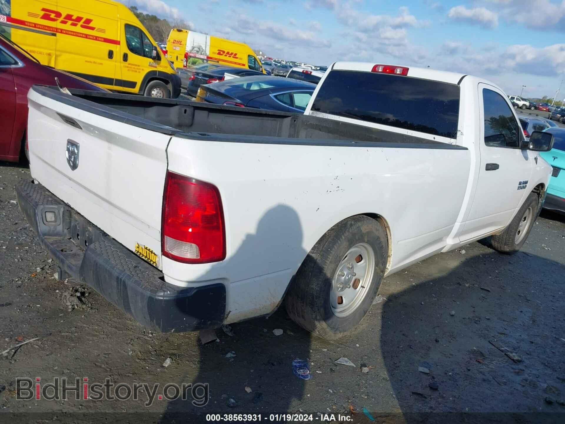 2017 RAM 1500 - VIN: 3C6JR6DG4HG521743 - Фото 4