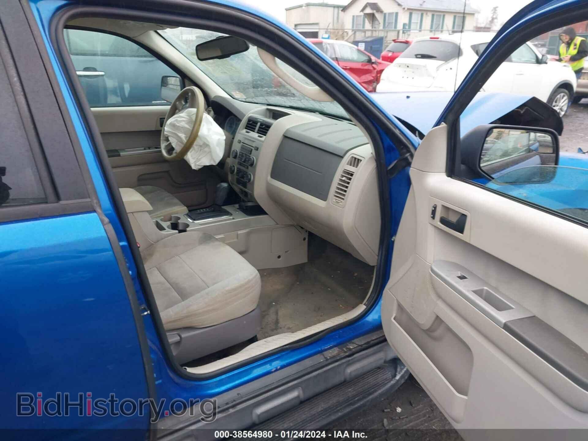 2011 FORD ESCAPE - VIN: 1FMCU9DG3BKC16523 - Фото 5