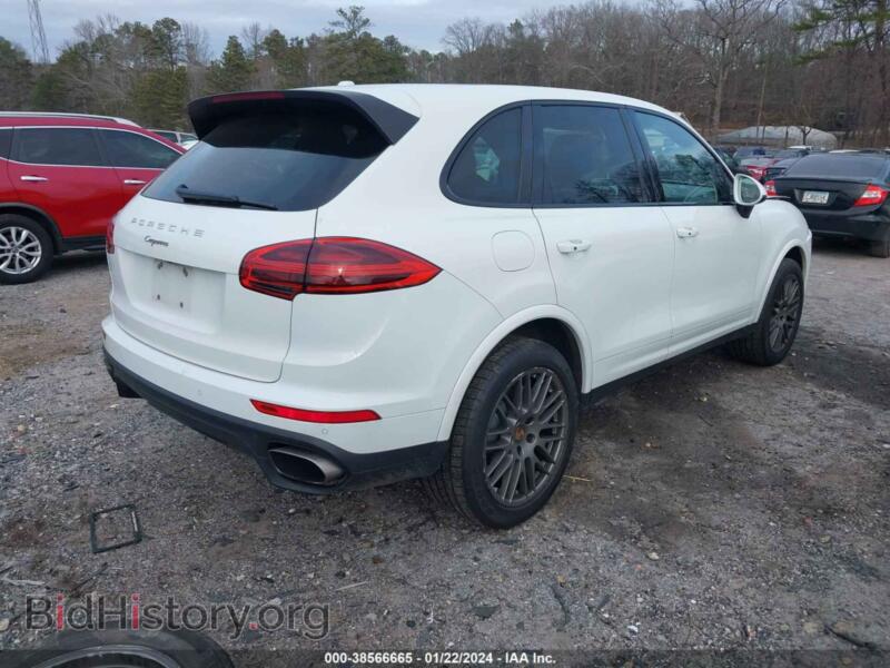 2017 Porsche CAYENNE (VIN WP1AA2A2XHKA82234) — фото 4 из 16