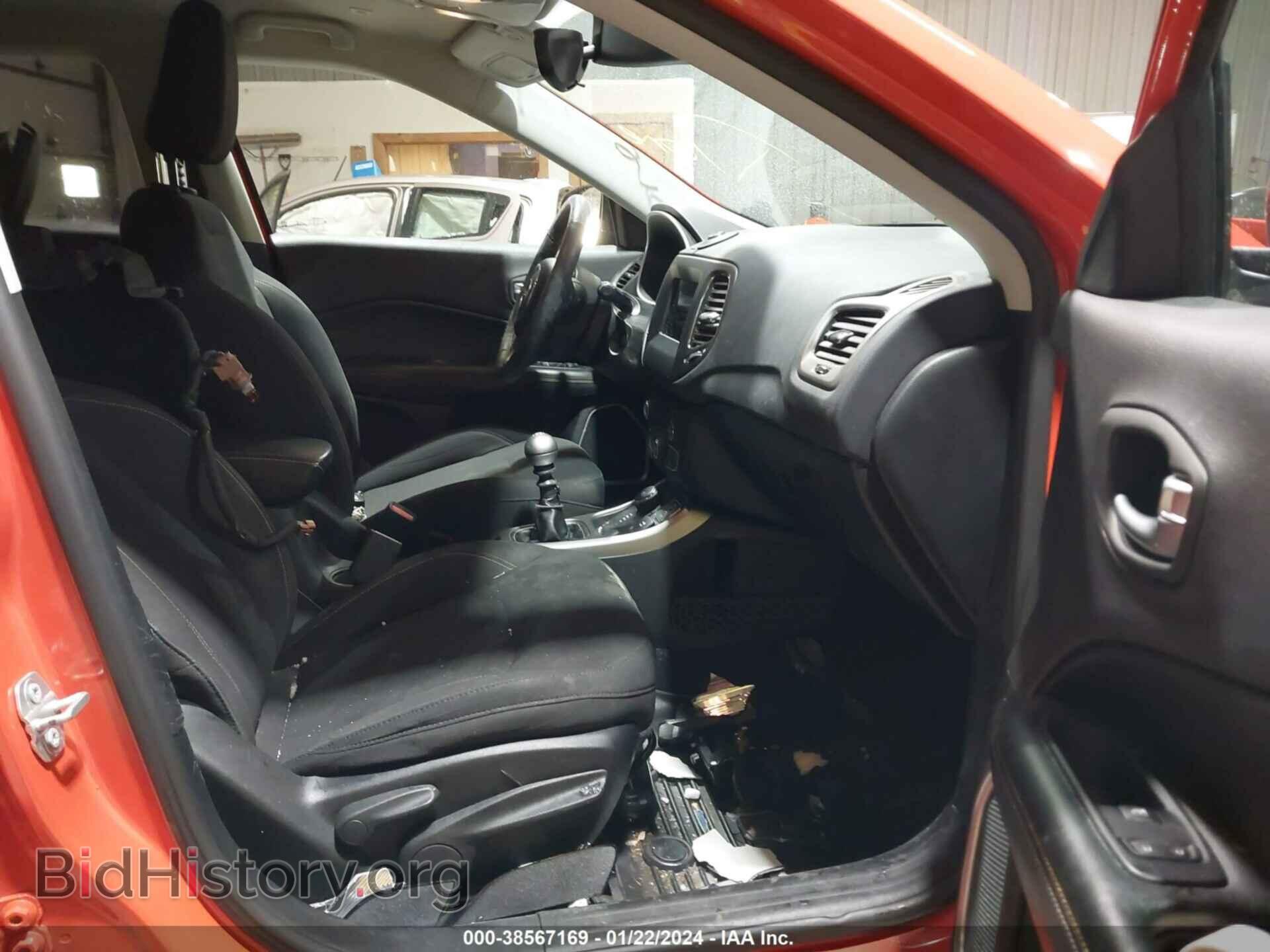 2018 JEEP COMPASS - VIN: 3C4NJDAB2JT100096 - Фото 5