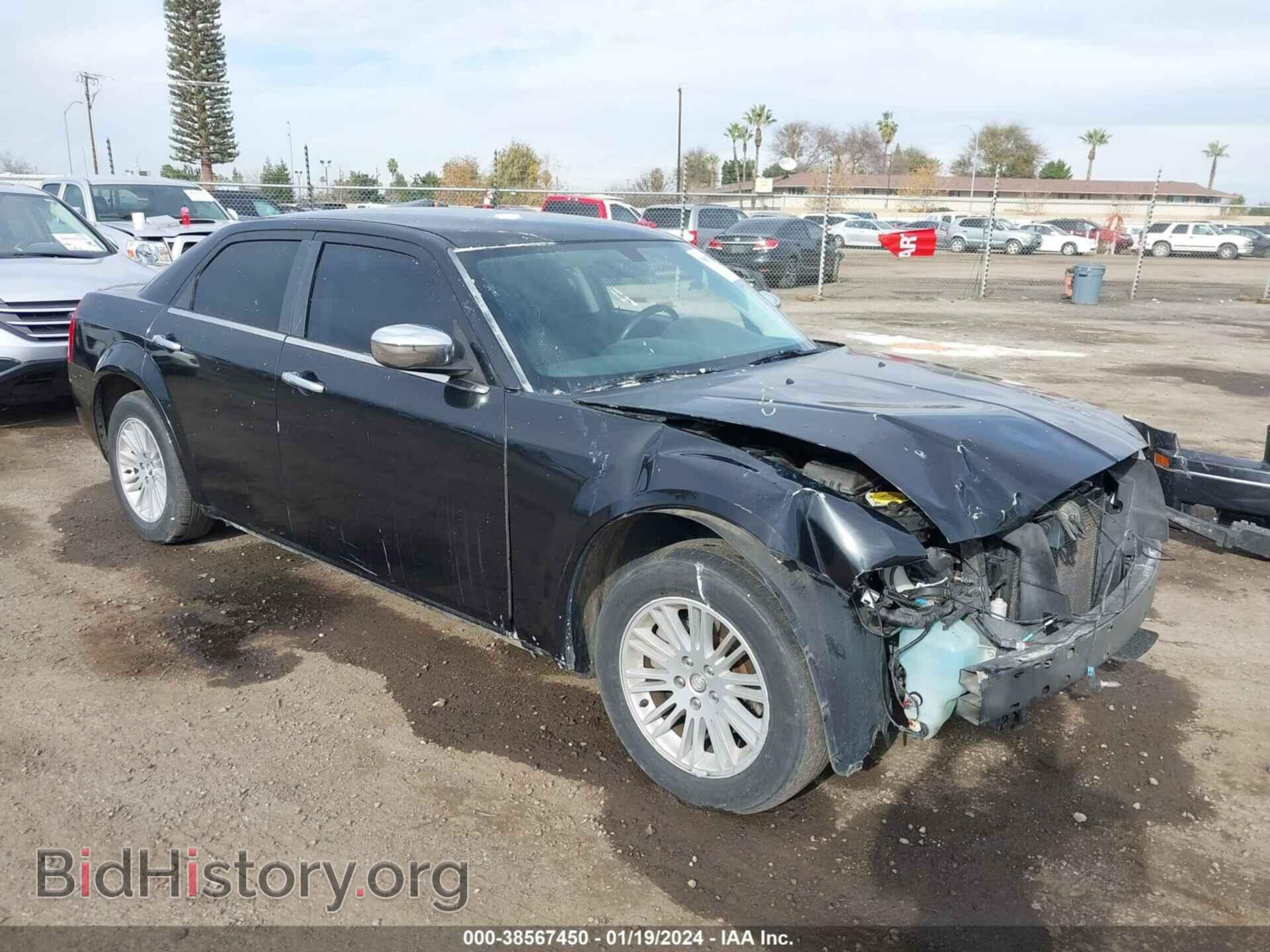 Фотография 2C3CA4CD1AH185578 - CHRYSLER 300 2010