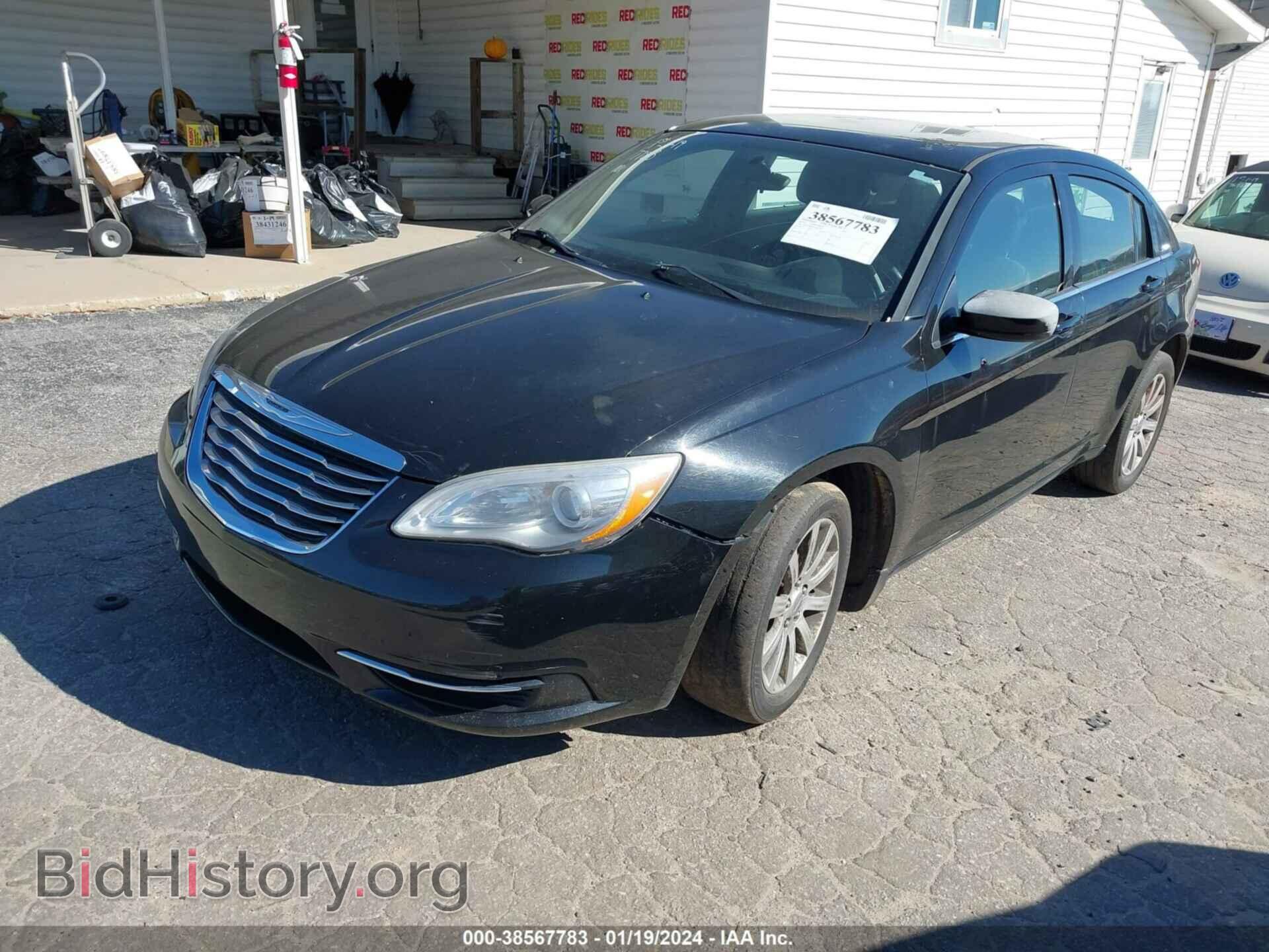 2013 CHRYSLER 200 - VIN: 1C3CCBBB7DN672360 - Фото 2