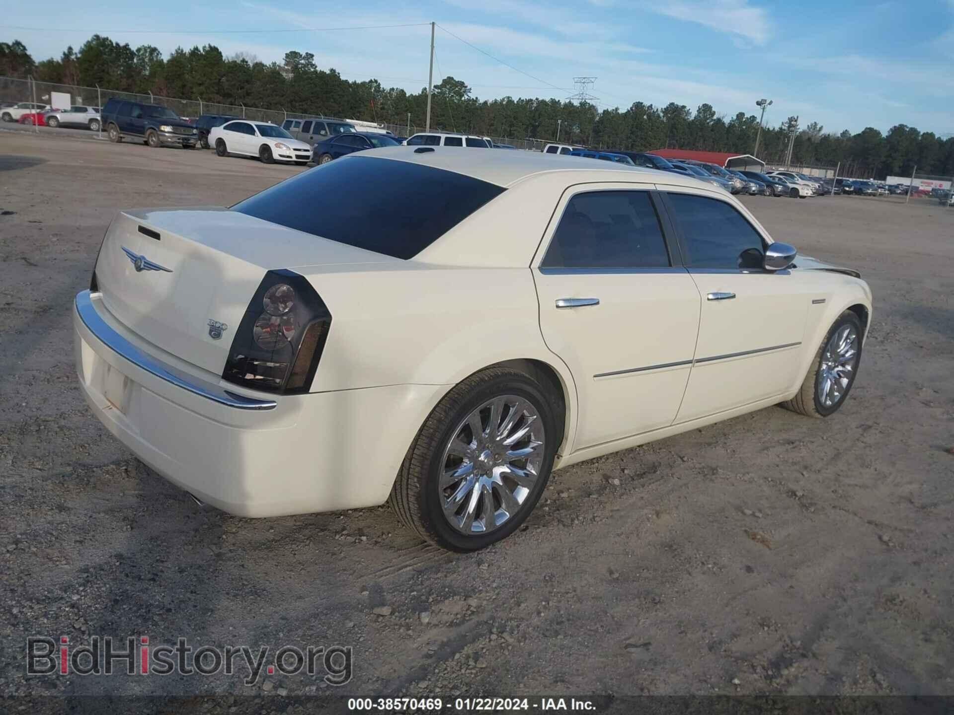 2009 CHRYSLER 300C - VIN: 2C3LA63T49H582913 - Фото 4