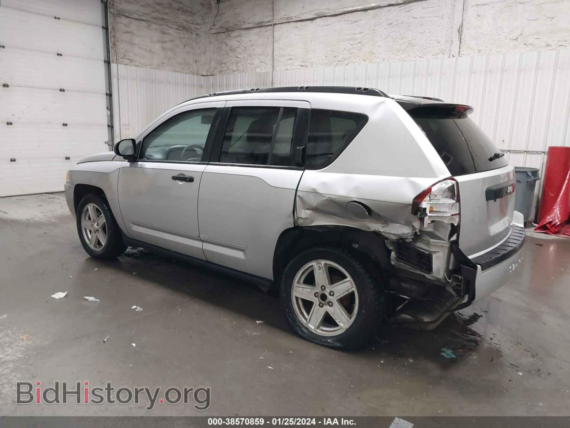 2010 JEEP COMPASS - VIN: 1J4NT1FA4AD624892 - Фото 3