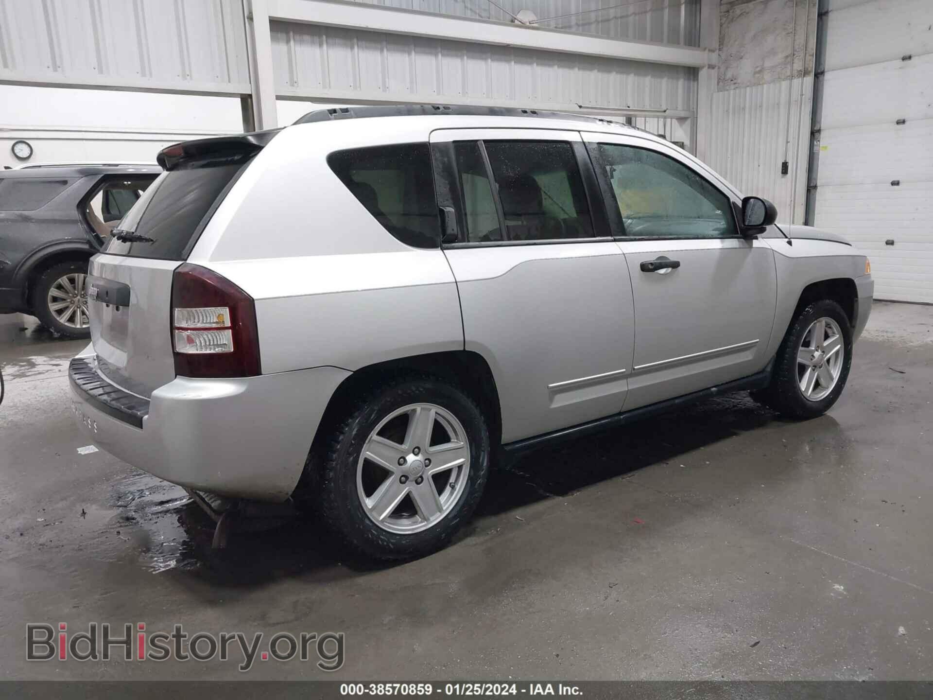 2010 JEEP COMPASS - VIN: 1J4NT1FA4AD624892 - Фото 4