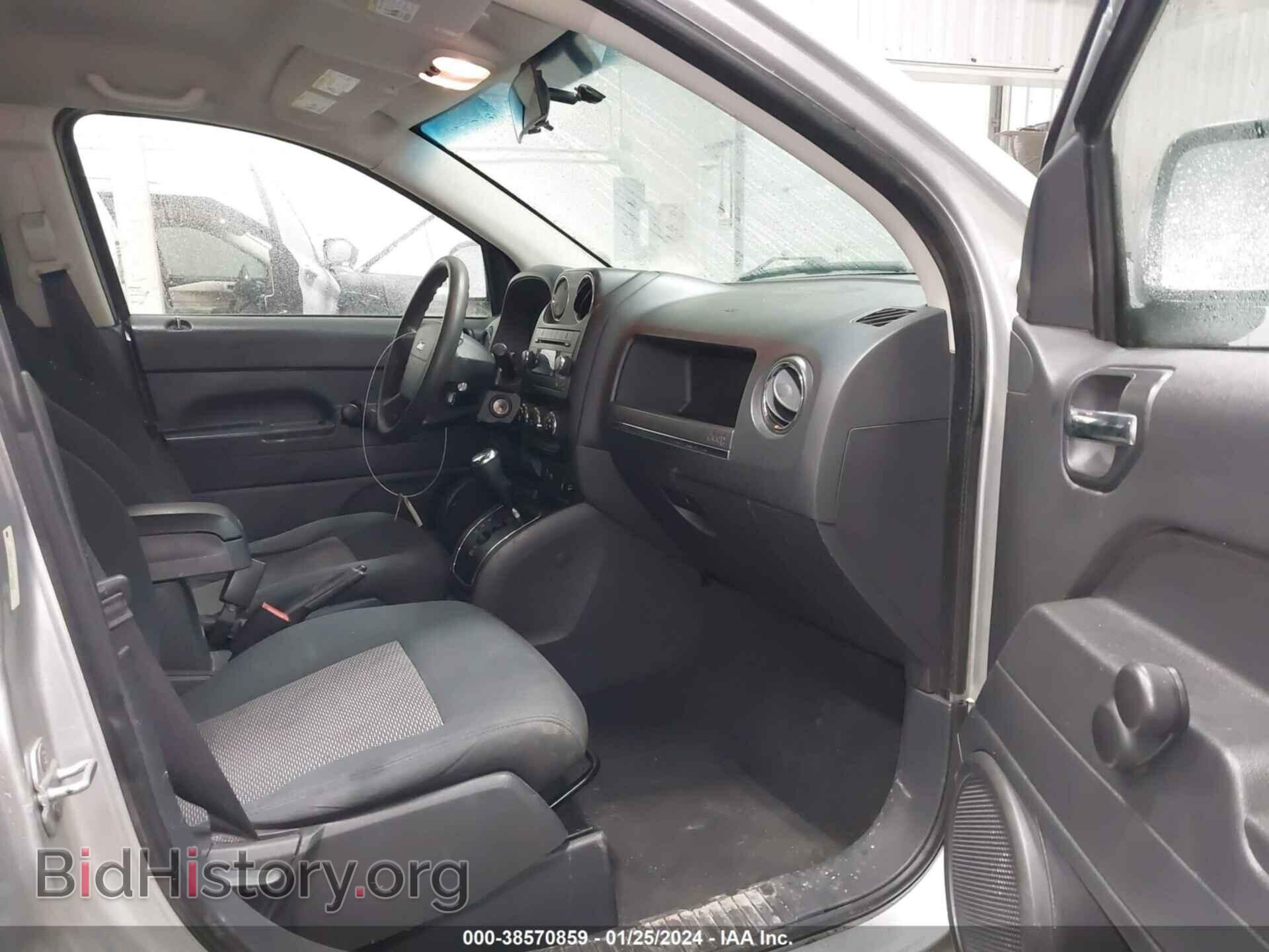 2010 JEEP COMPASS - VIN: 1J4NT1FA4AD624892 - Фото 5