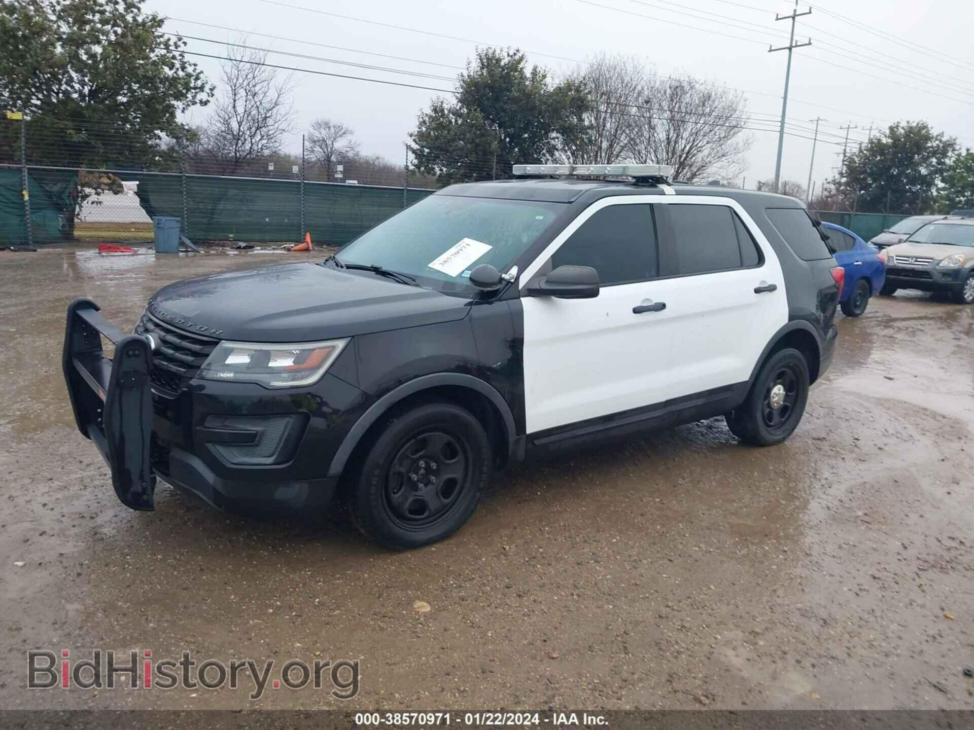 2018 FORD POLICE INTERCEPTOR UTILITY - VIN: 1FM5K8AT1JGB19087 - Фото 2