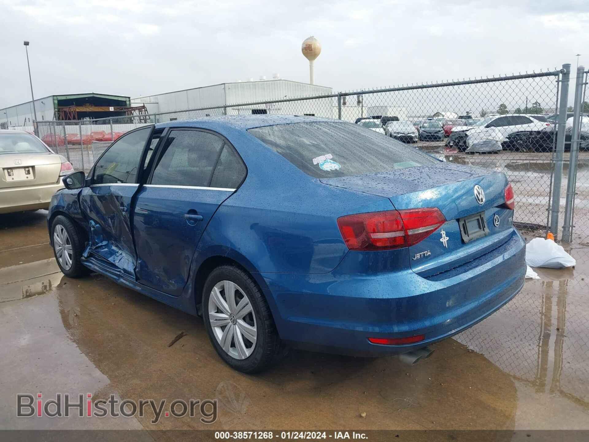 2017 VOLKSWAGEN JETTA - VIN: 3VW2B7AJ4HM395471 - Фото 3