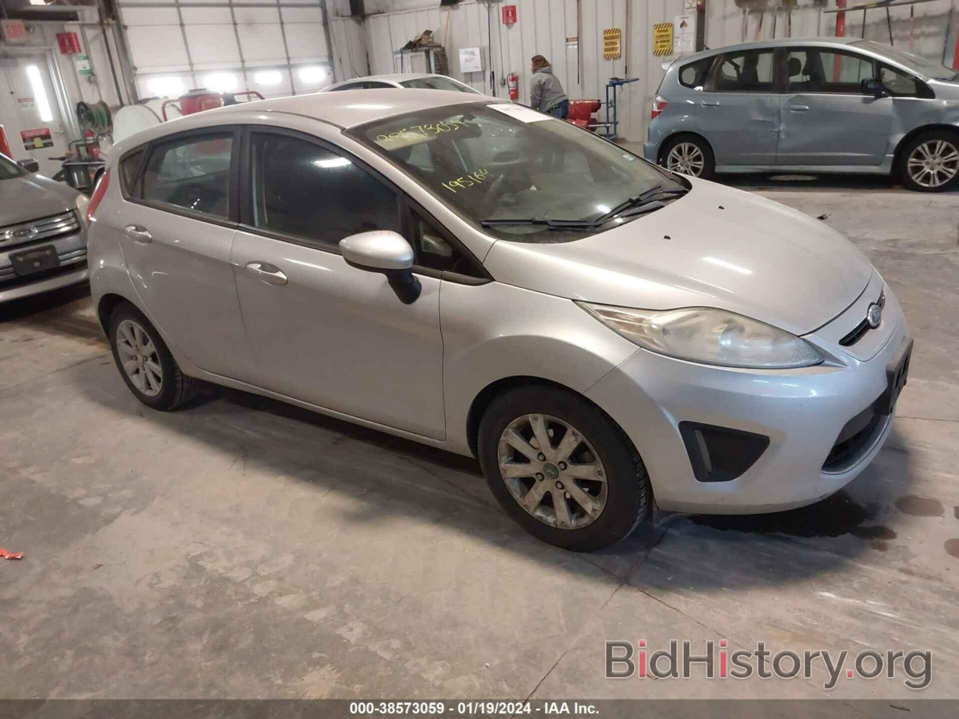 Photo 3FADP4EJ4BM179056 - FORD FIESTA 2011