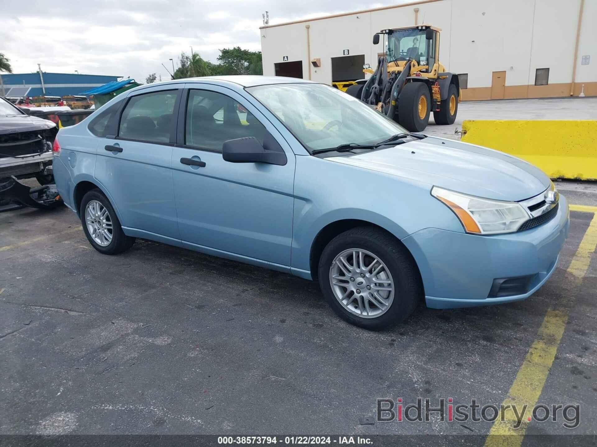 Photo 1FAHP35N89W173270 - FORD FOCUS 2009