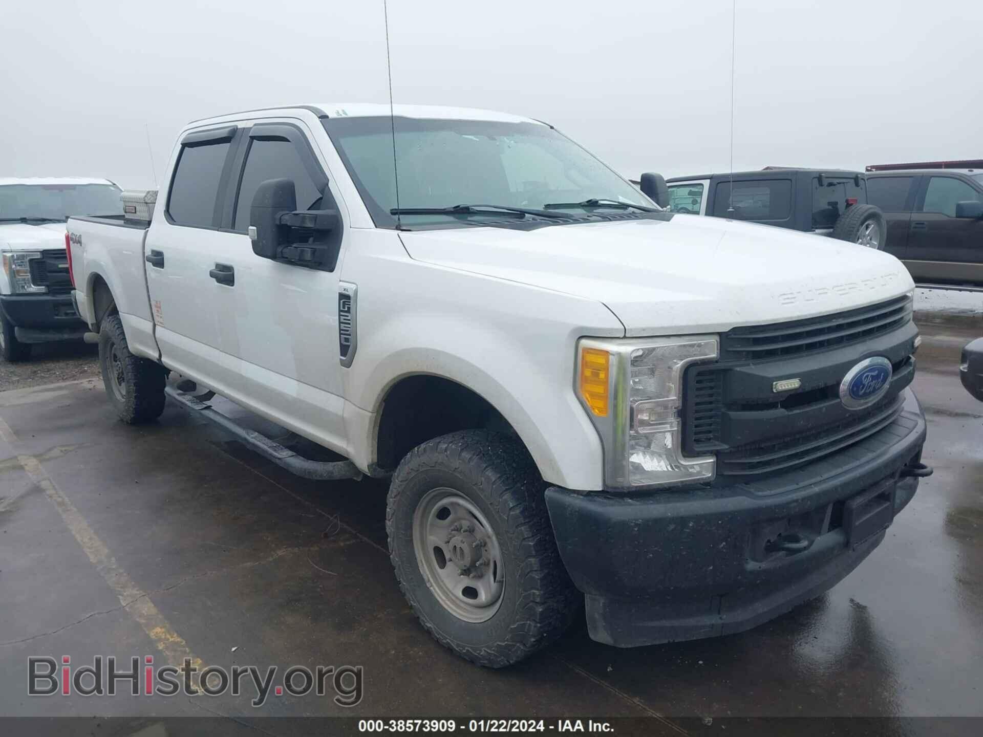 Фотография 1FT7W2B60HEF24774 - FORD F-250 2017