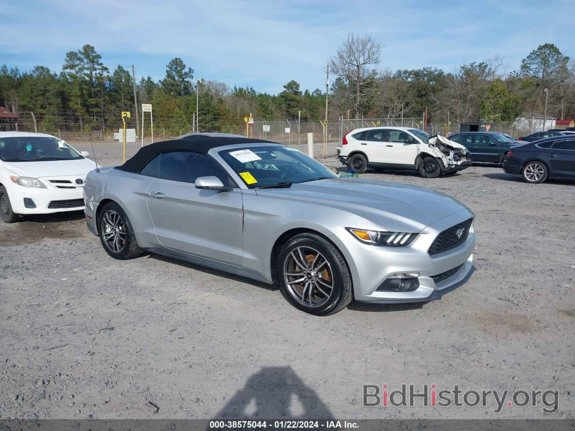 Photo 1FATP8UH7H5281757 - FORD MUSTANG 2017