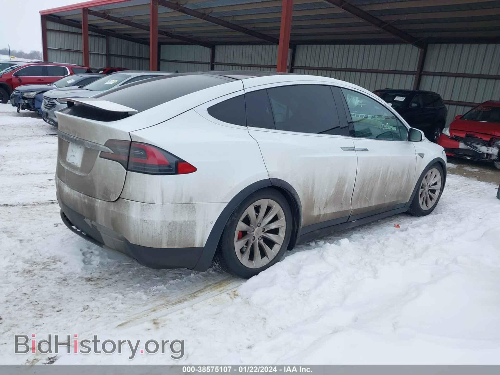 2016 TESLA MODEL X - VIN: 5YJXCBE47GF005107 - Photo 4