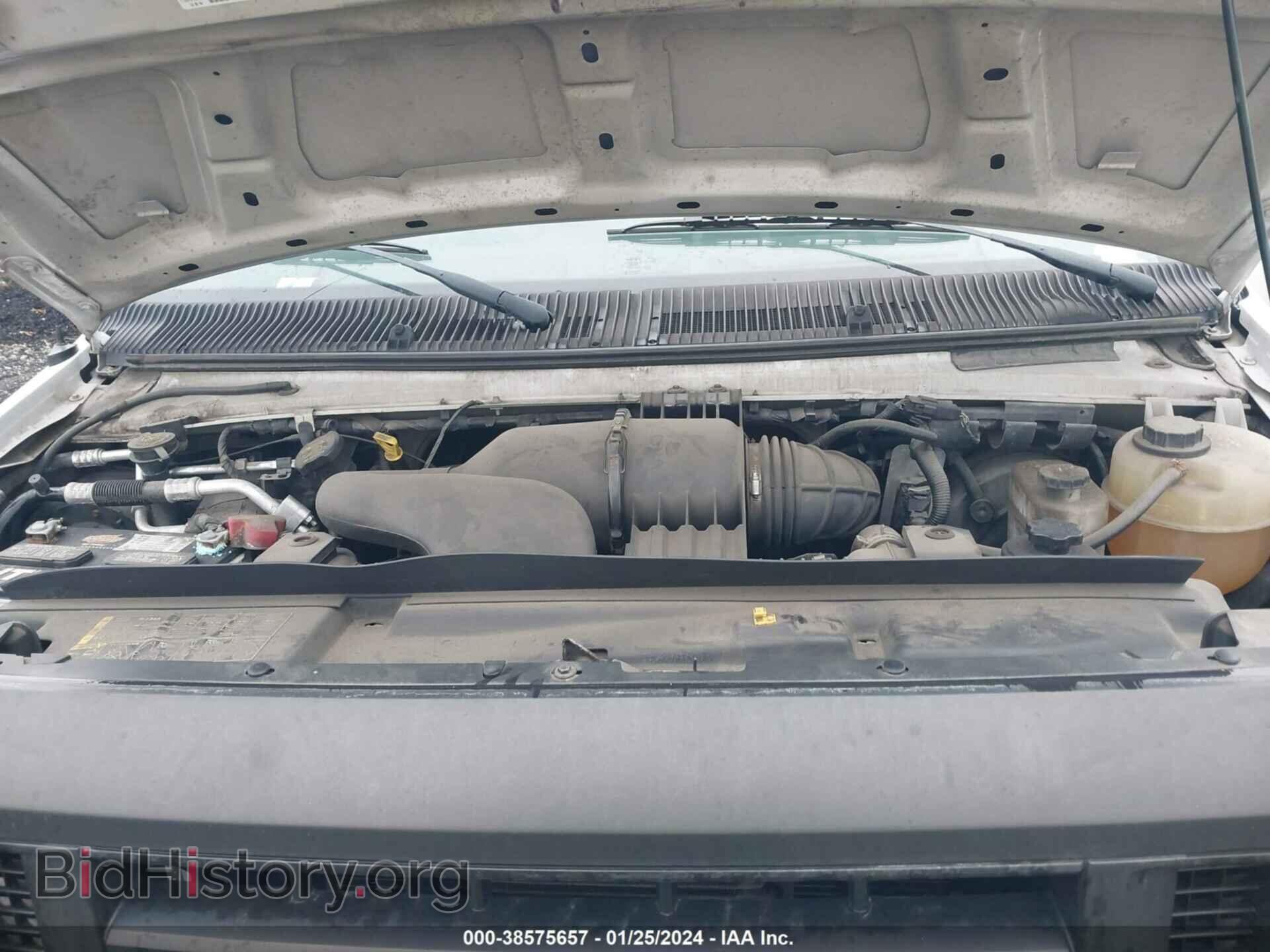 2011 FORD E-150 - VIN: 1FTNE1EW2BDA52638 - Фото 10