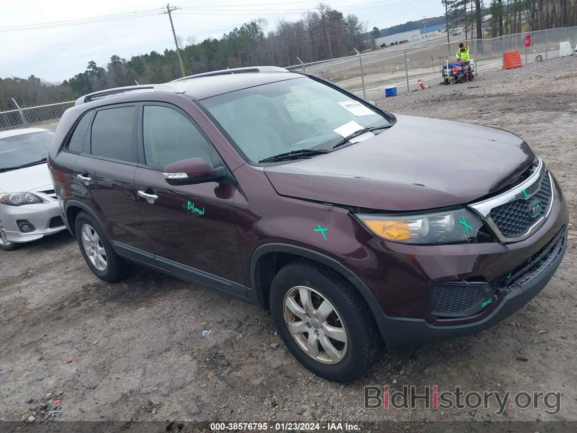 Photo 5XYKT4A24DG338167 - KIA SORENTO 2013