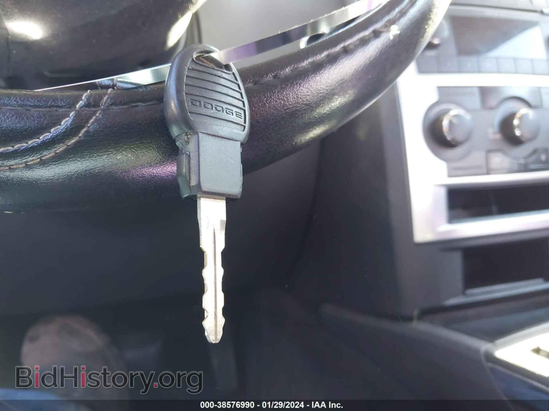 2010 CHRYSLER 300 - VIN: 2C3CA4CD6AH224780 - Фото 11