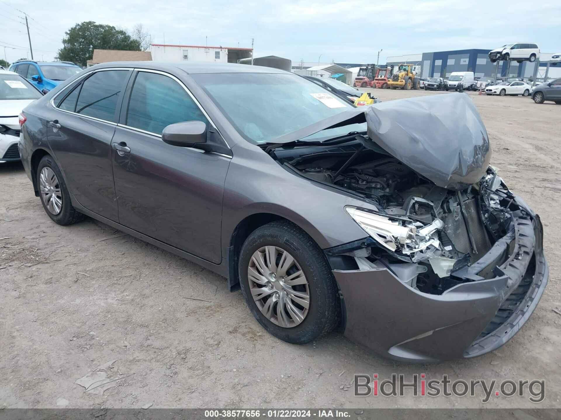 Photo 4T4BF1FK9FR501865 - TOYOTA CAMRY 2015