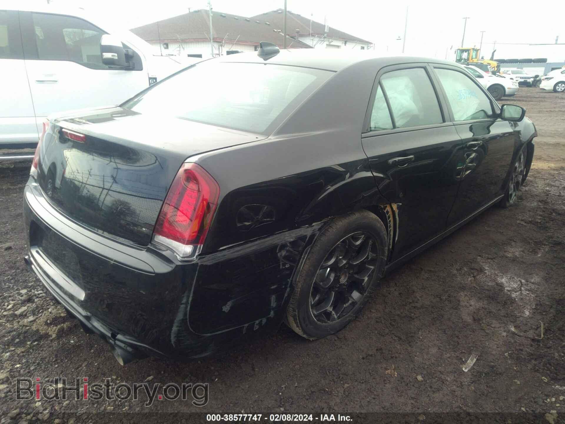 2019 CHRYSLER 300 - VIN: 2C3CCAGG6KH648846 - Фото 4