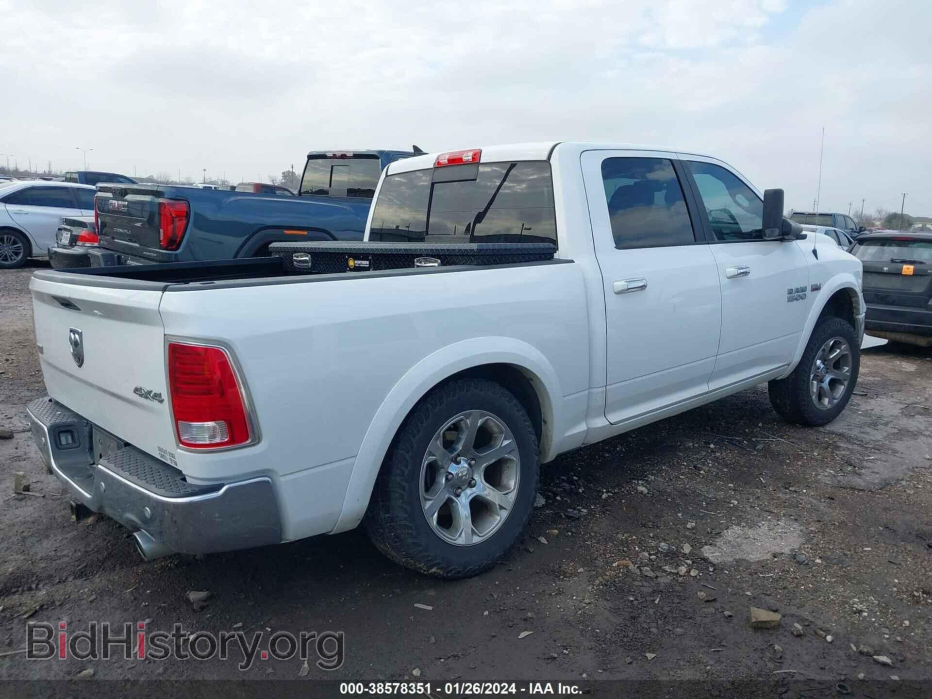 2017 RAM 1500 - VIN: 1C6RR7NT2HS688809 - Фото 4