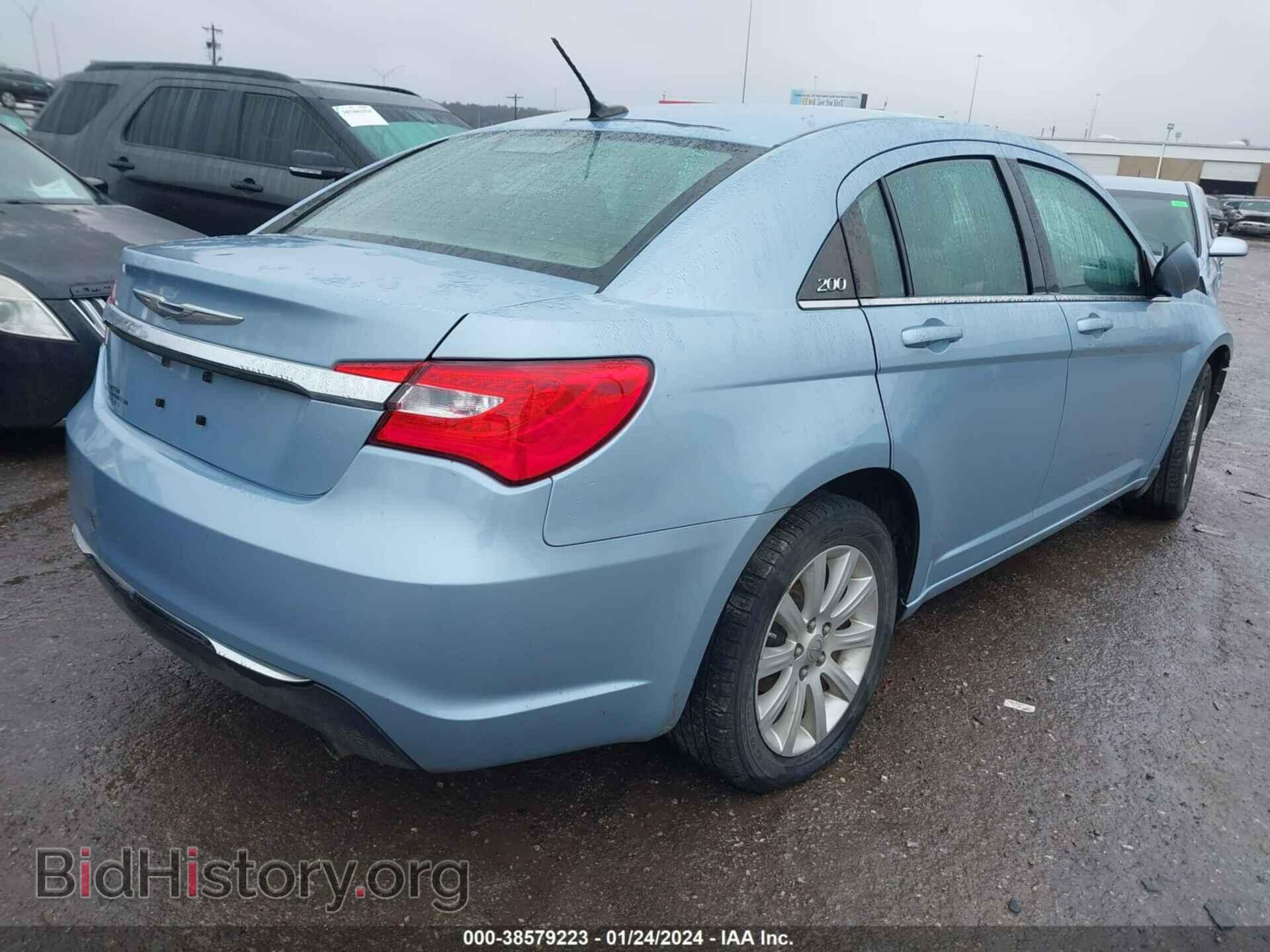 2013 CHRYSLER 200 - VIN: 1C3CCBBB1DN745142 - Фото 4