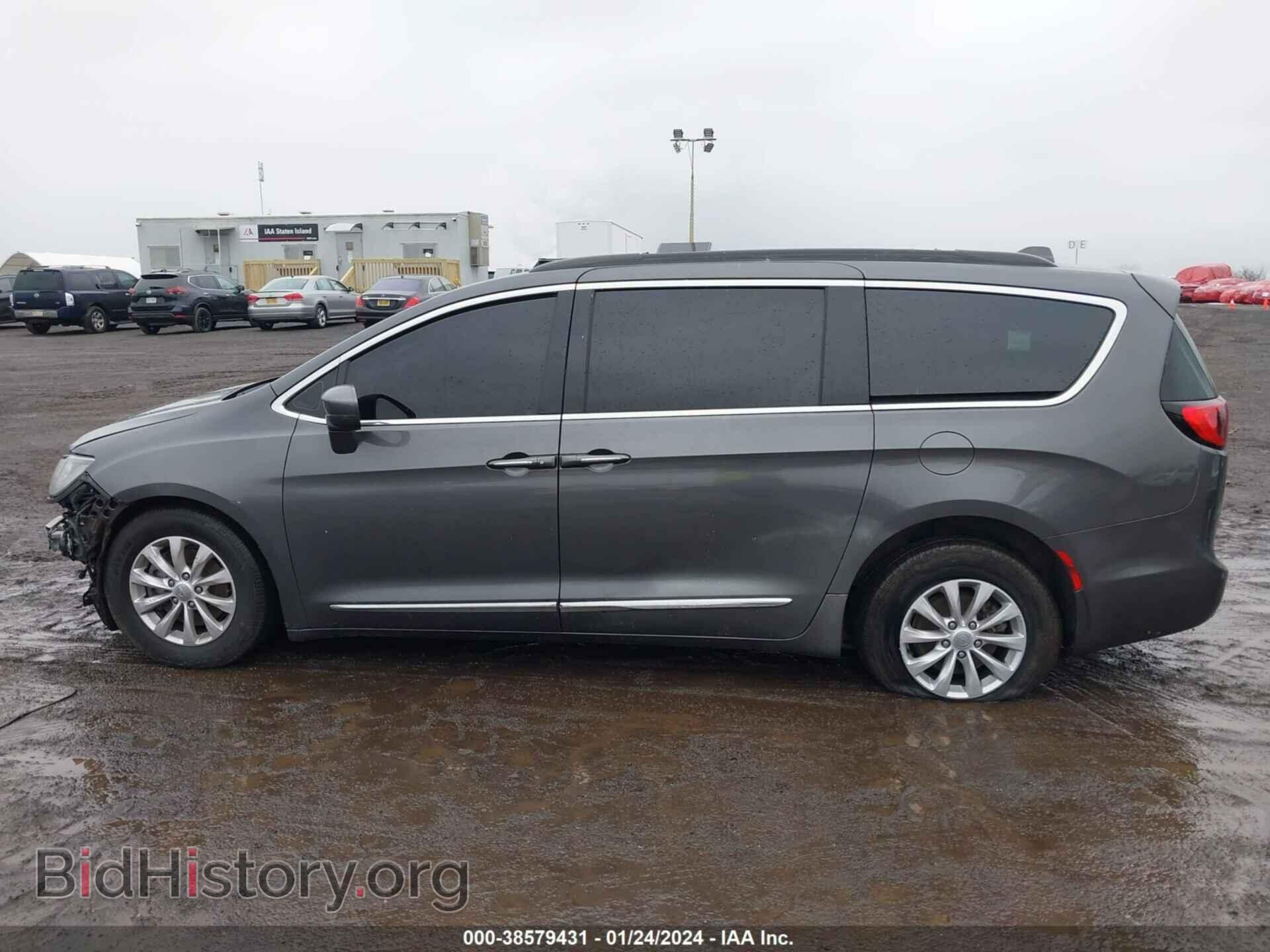 2017 CHRYSLER PACIFICA - VIN: 2C4RC1BGXHR712323 - Photo 14