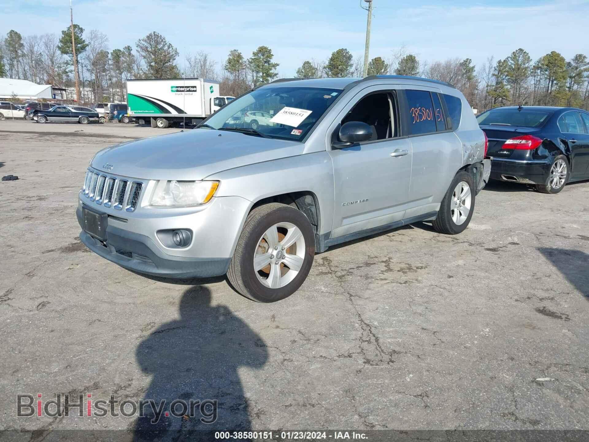 2011 JEEP COMPASS - VIN: 1J4NF1FBXBD135446 - Фото 2