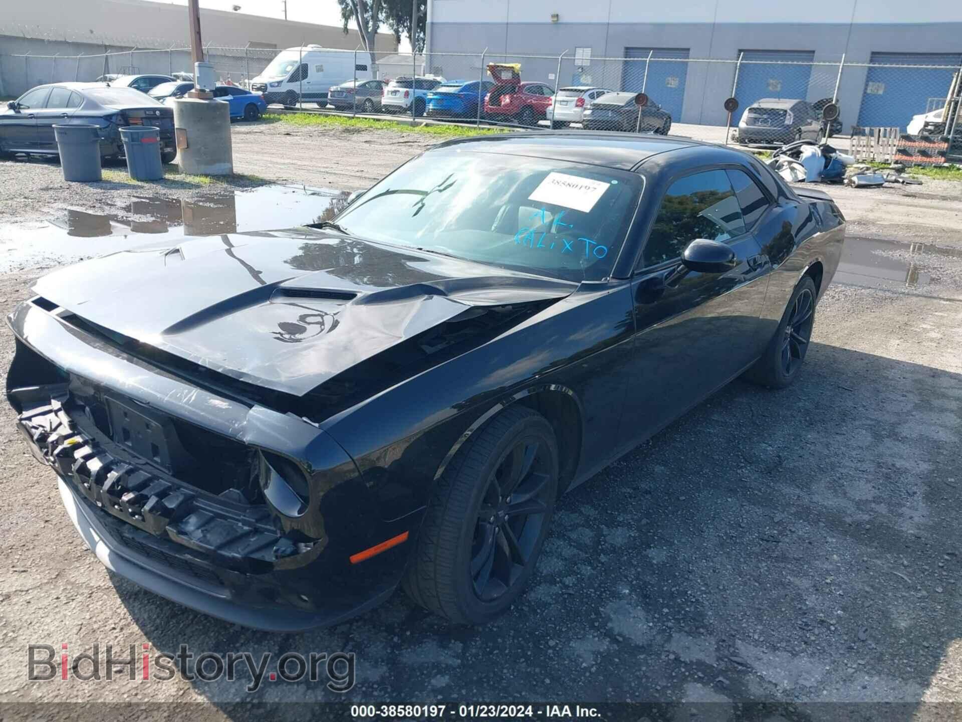 2018 DODGE CHALLENGER - VIN: 2C3CDZAG4JH111489 - Photo 2