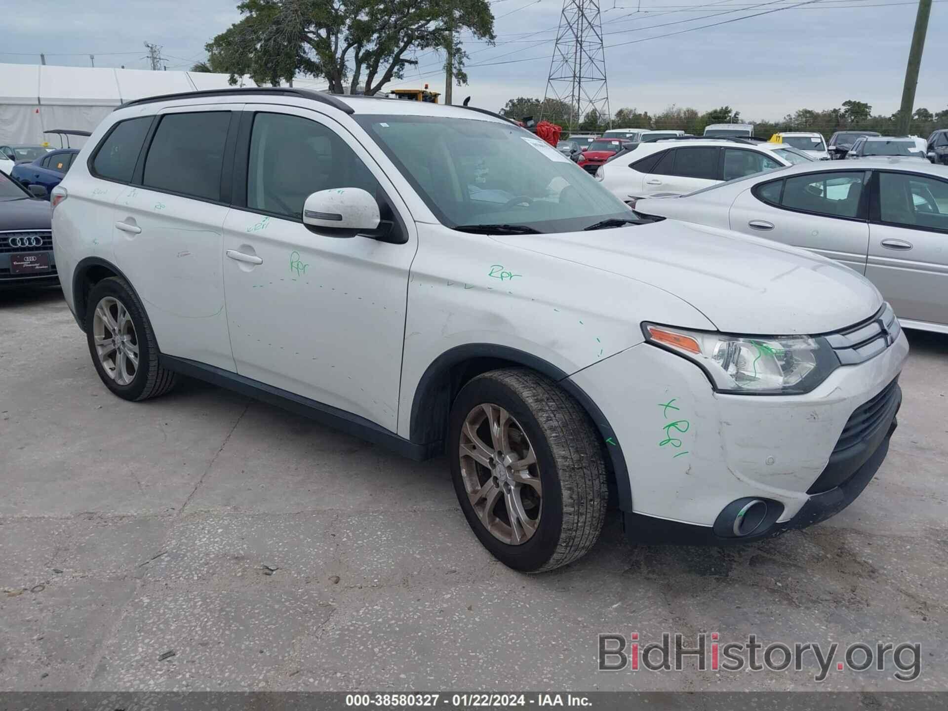 Photo JA4AD3A35FZ009715 - MITSUBISHI OUTLANDER 2015