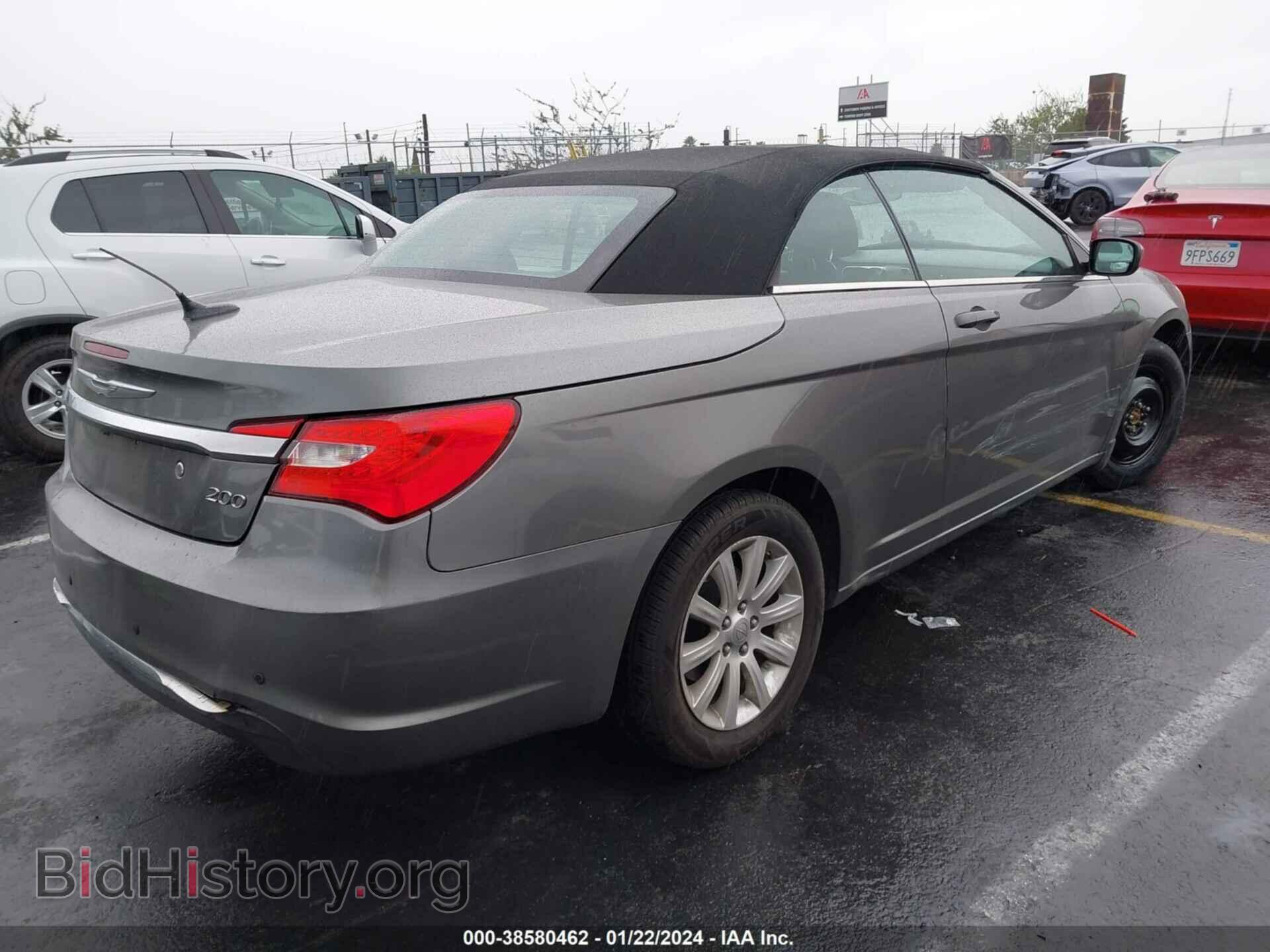 2013 CHRYSLER 200 - VIN: 1C3BCBEB6DN592331 - Фото 4