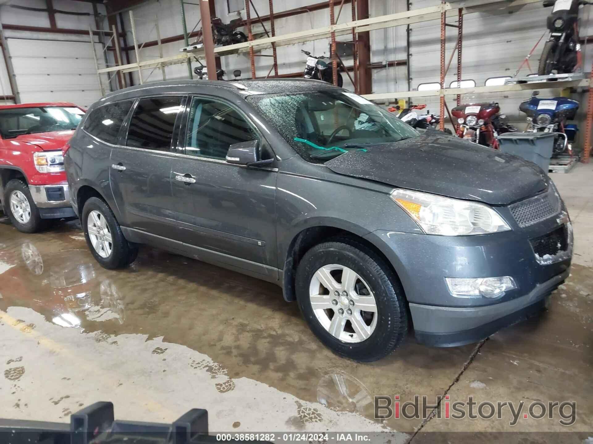 Photo 1GNLVFED7AS139780 - CHEVROLET TRAVERSE 2010