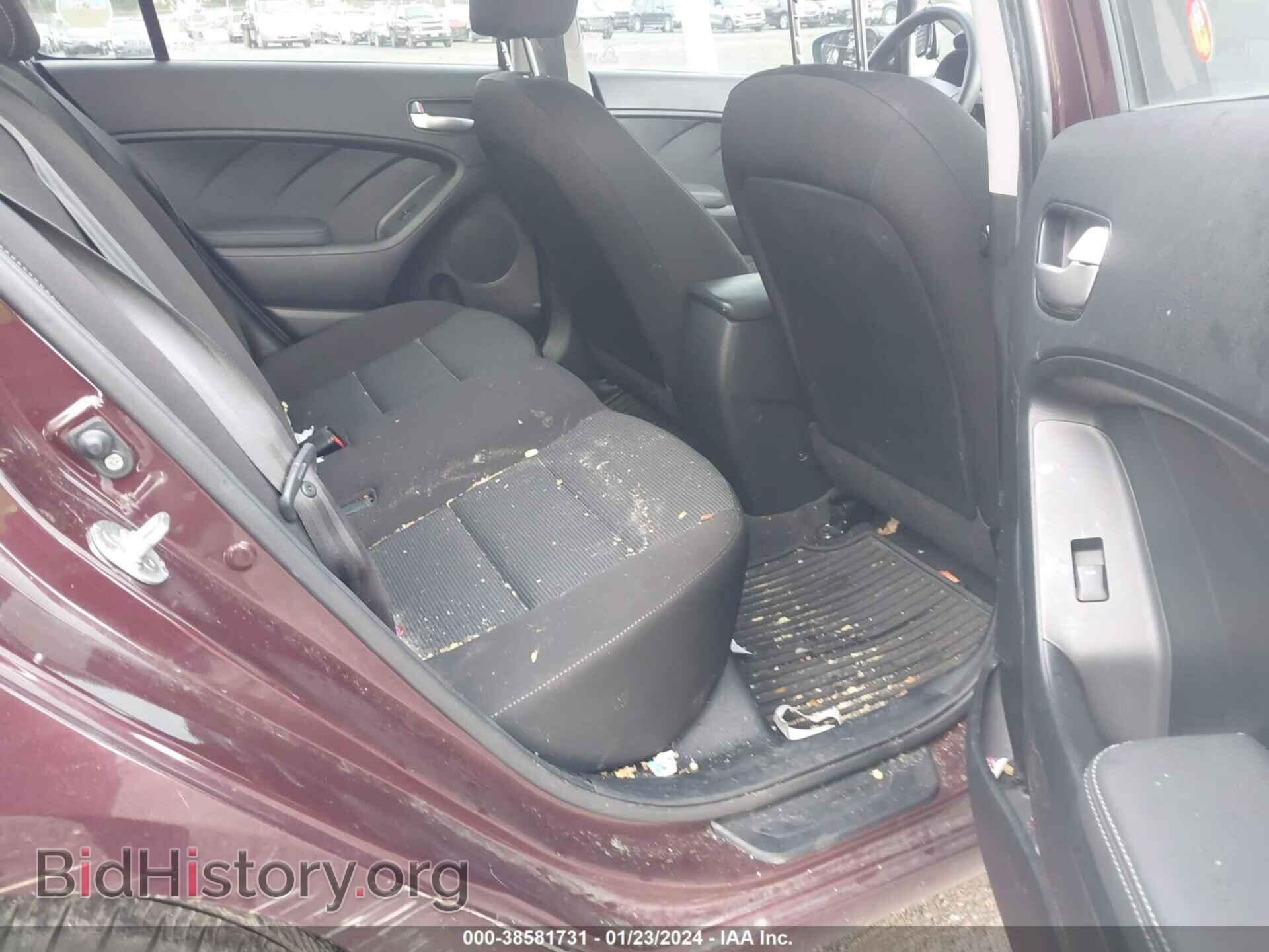 2017 KIA FORTE - VIN: 3KPFK4A73HE140831 - Фото 8