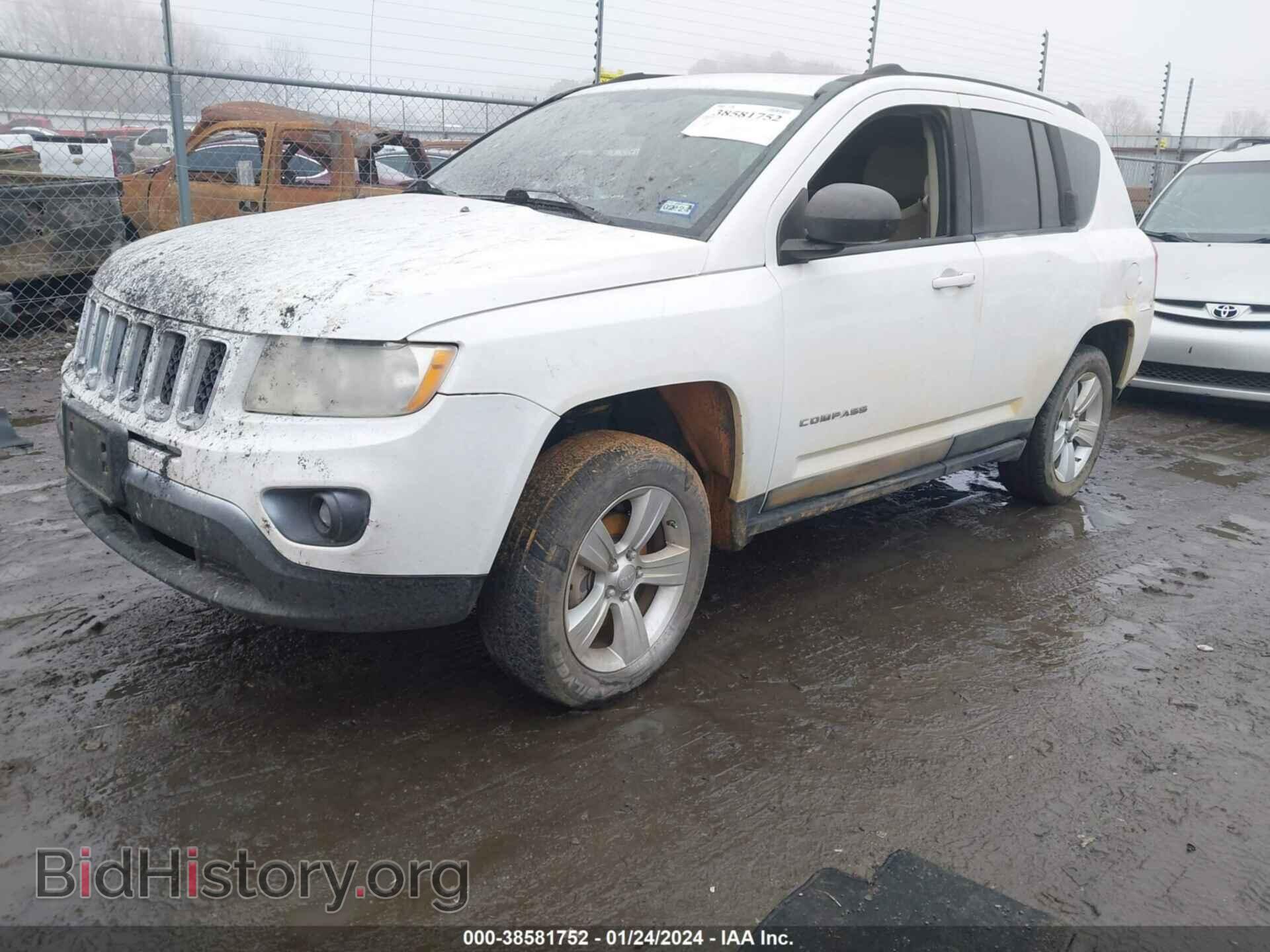 2011 JEEP COMPASS - VIN: 1J4NT1FB5BD151255 - Photo 2