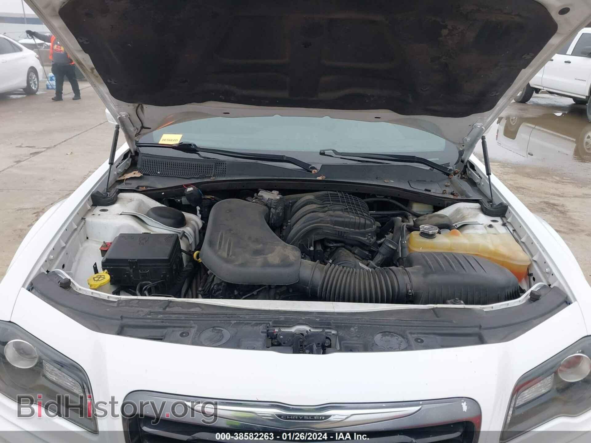 2014 CHRYSLER 300 - VIN: 2C3CCABG8EH321179 - Фото 10