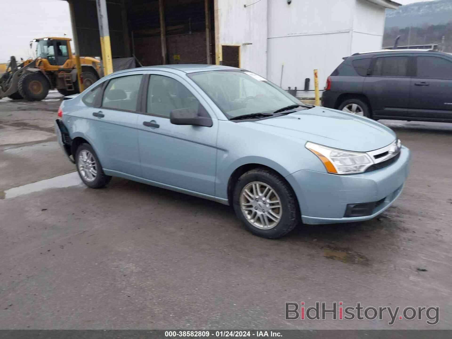 Photo 1FAHP35N79W190836 - FORD FOCUS 2009