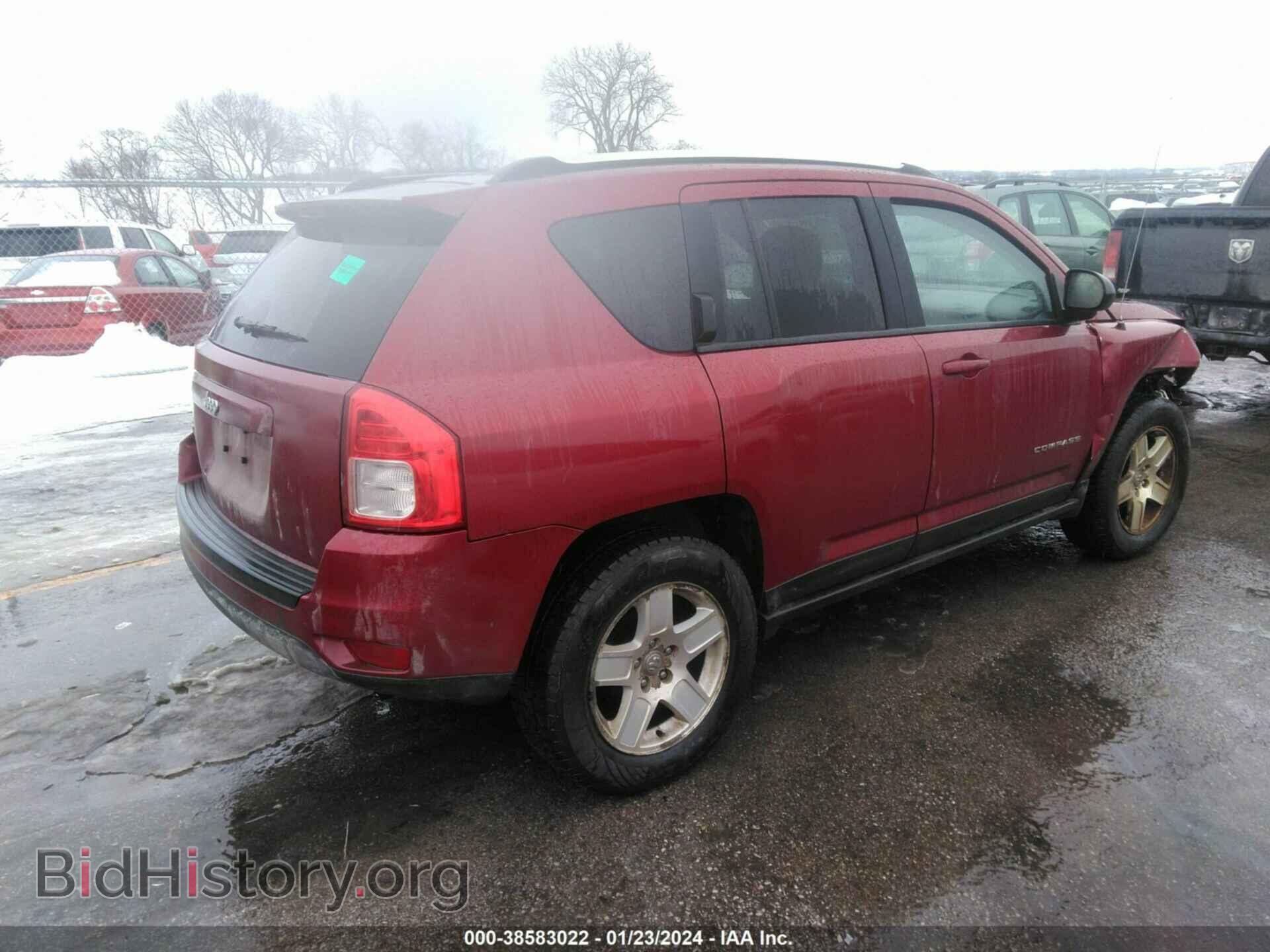 2012 JEEP COMPASS - VIN: 1C4NJDBB6CD637559 - Photo 4