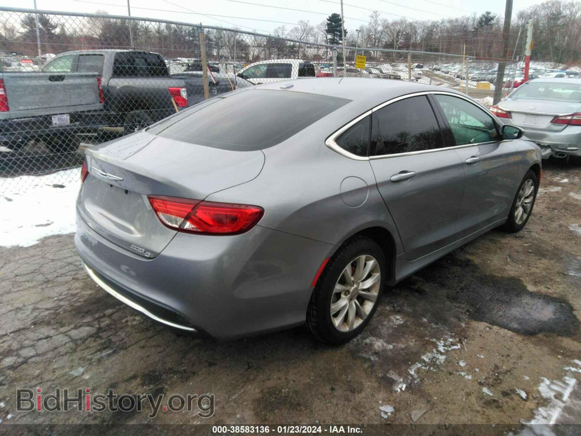 2015 CHRYSLER 200 - VIN: 1C3CCCCBXFN590047 - Photo 4