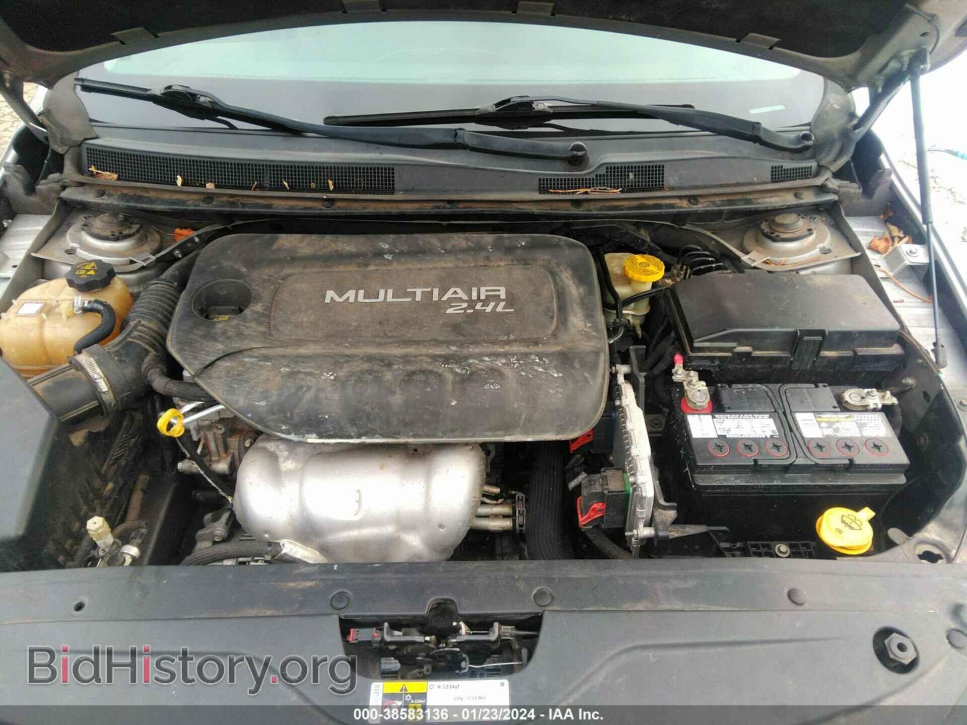 2015 CHRYSLER 200 - VIN: 1C3CCCCBXFN590047 - Photo 10