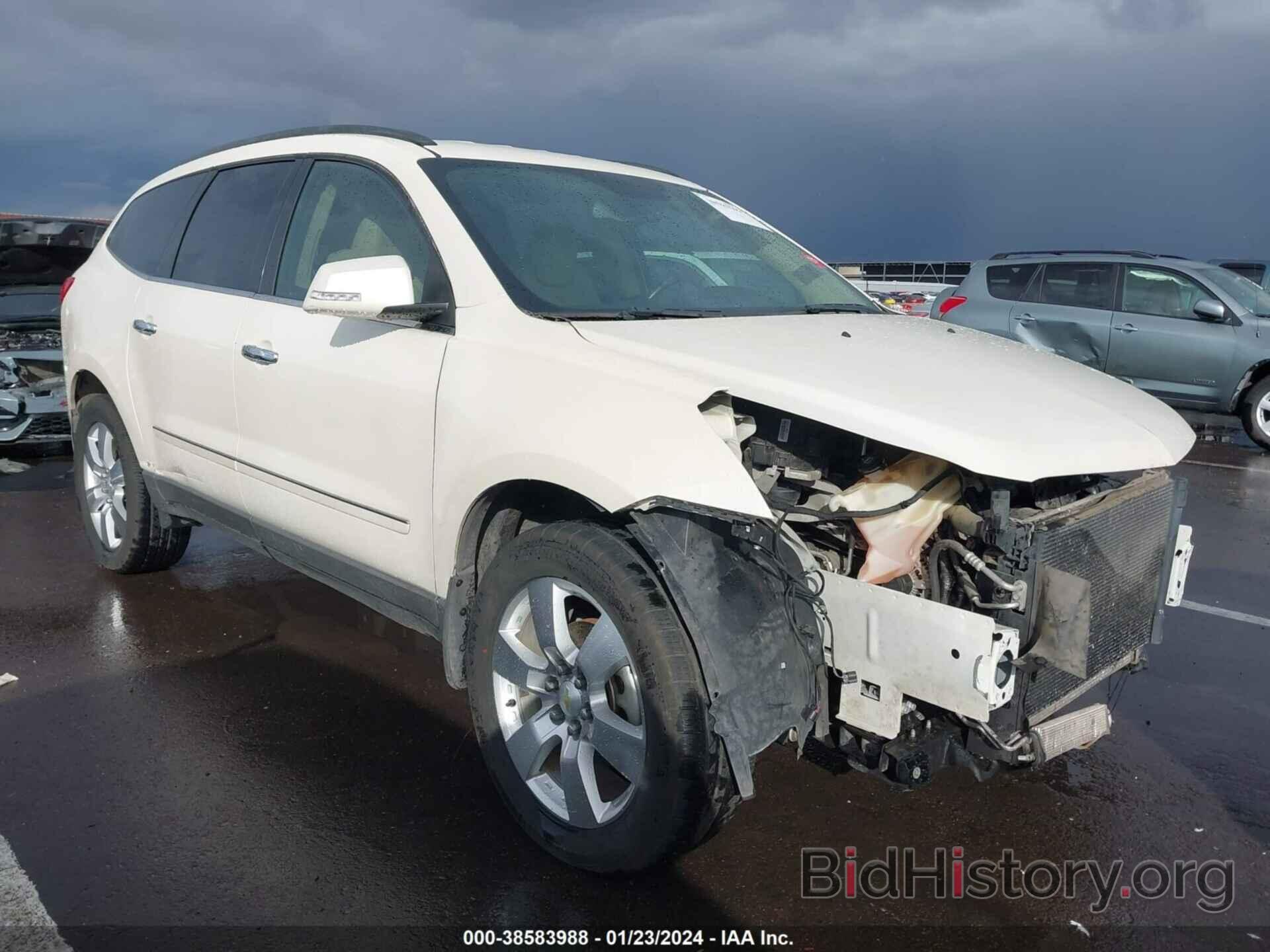 Photo 1GNKRLED5BJ128539 - CHEVROLET TRAVERSE 2011