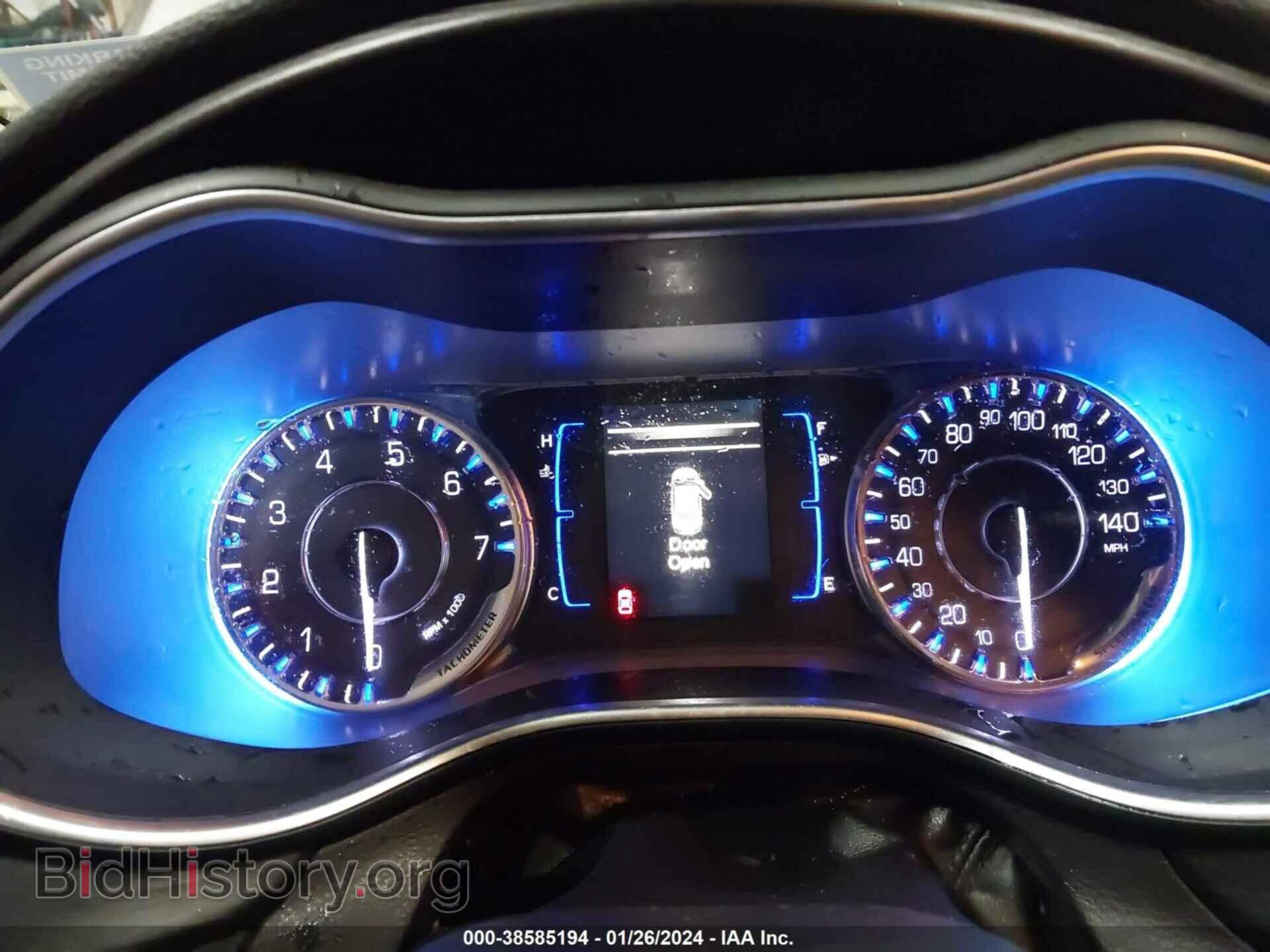 2015 CHRYSLER 200 - VIN: 1C3CCCAB7FN714066 - Фото 7