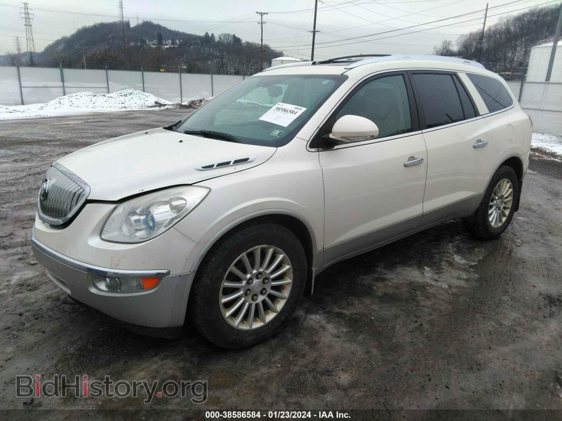 2011 BUICK ENCLAVE - VIN: 5GAKVBED0BJ287002 - Фото 2