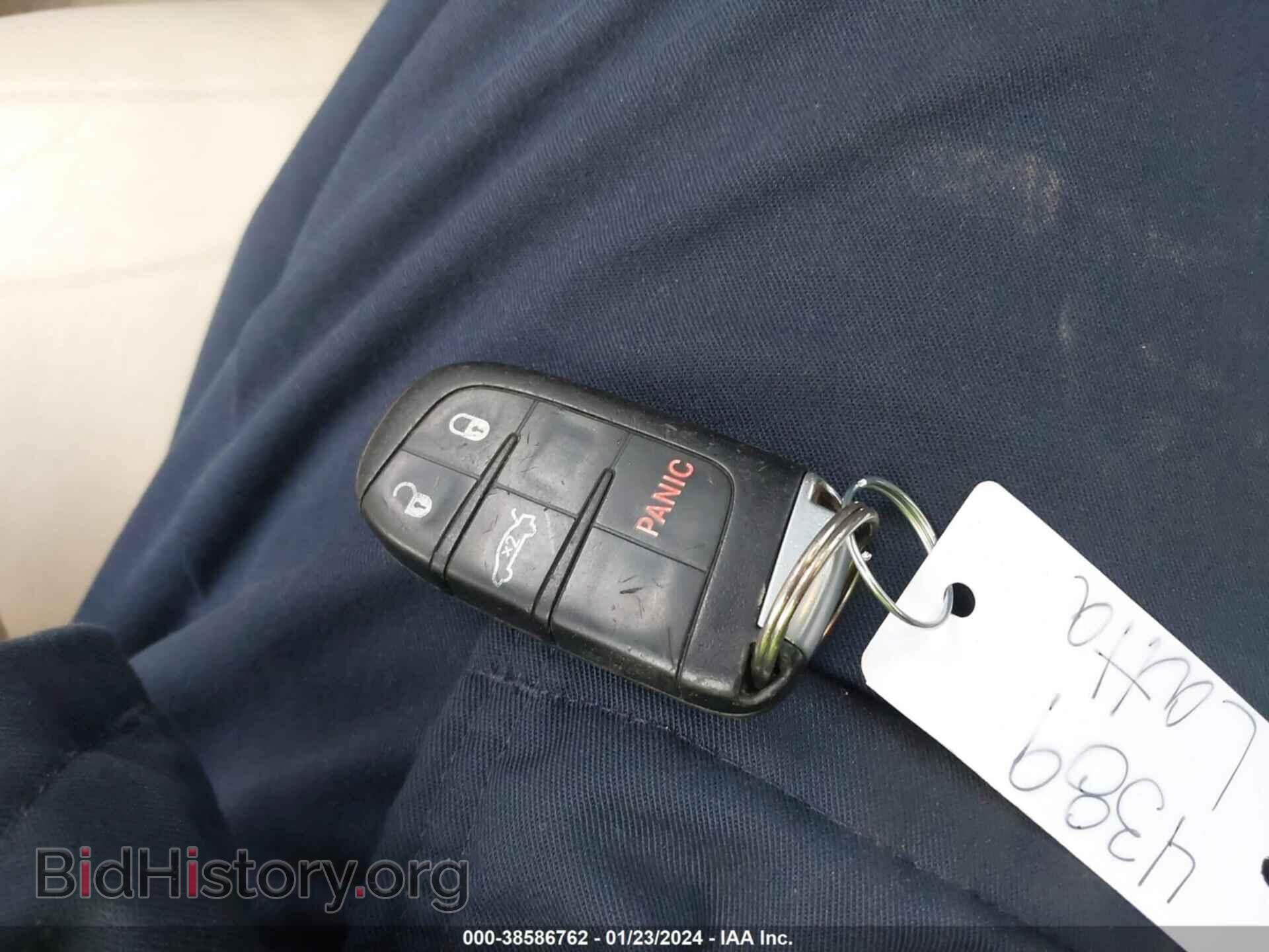 2014 CHRYSLER 300 - VIN: 2C3CCAAG2EH157316 - Фото 11