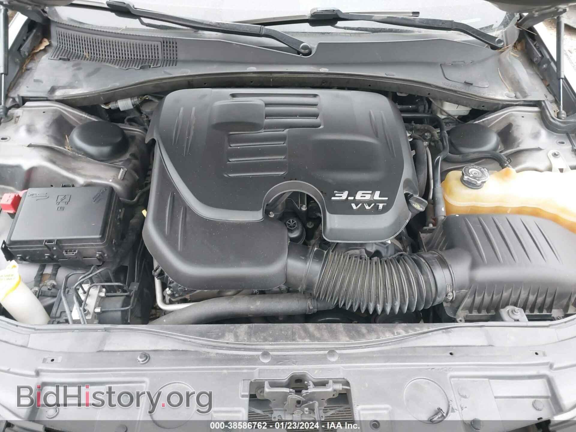 2014 CHRYSLER 300 - VIN: 2C3CCAAG2EH157316 - Фото 10