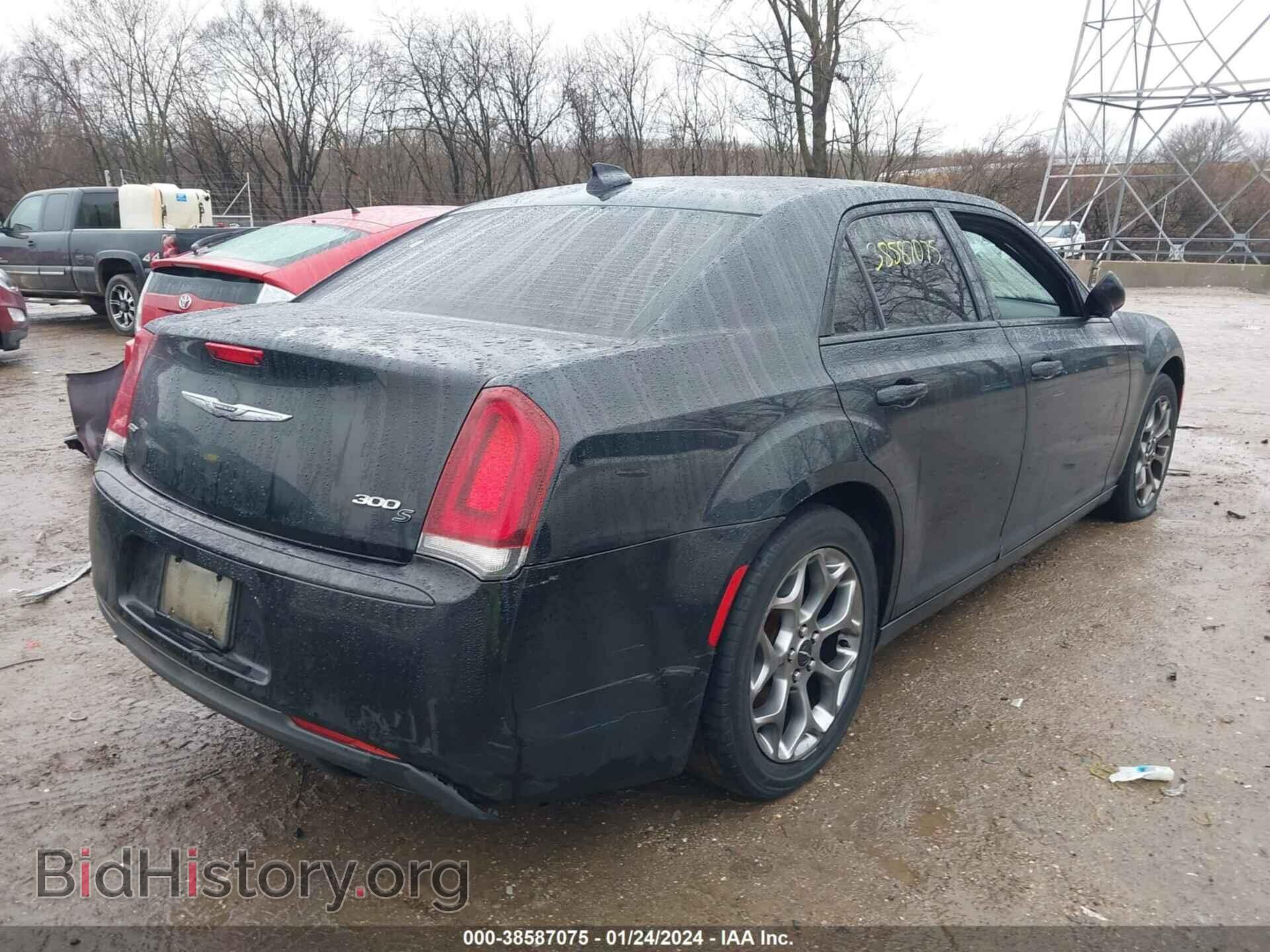 2015 CHRYSLER 300 - VIN: 2C3CCAGG7FH767494 - Photo 4