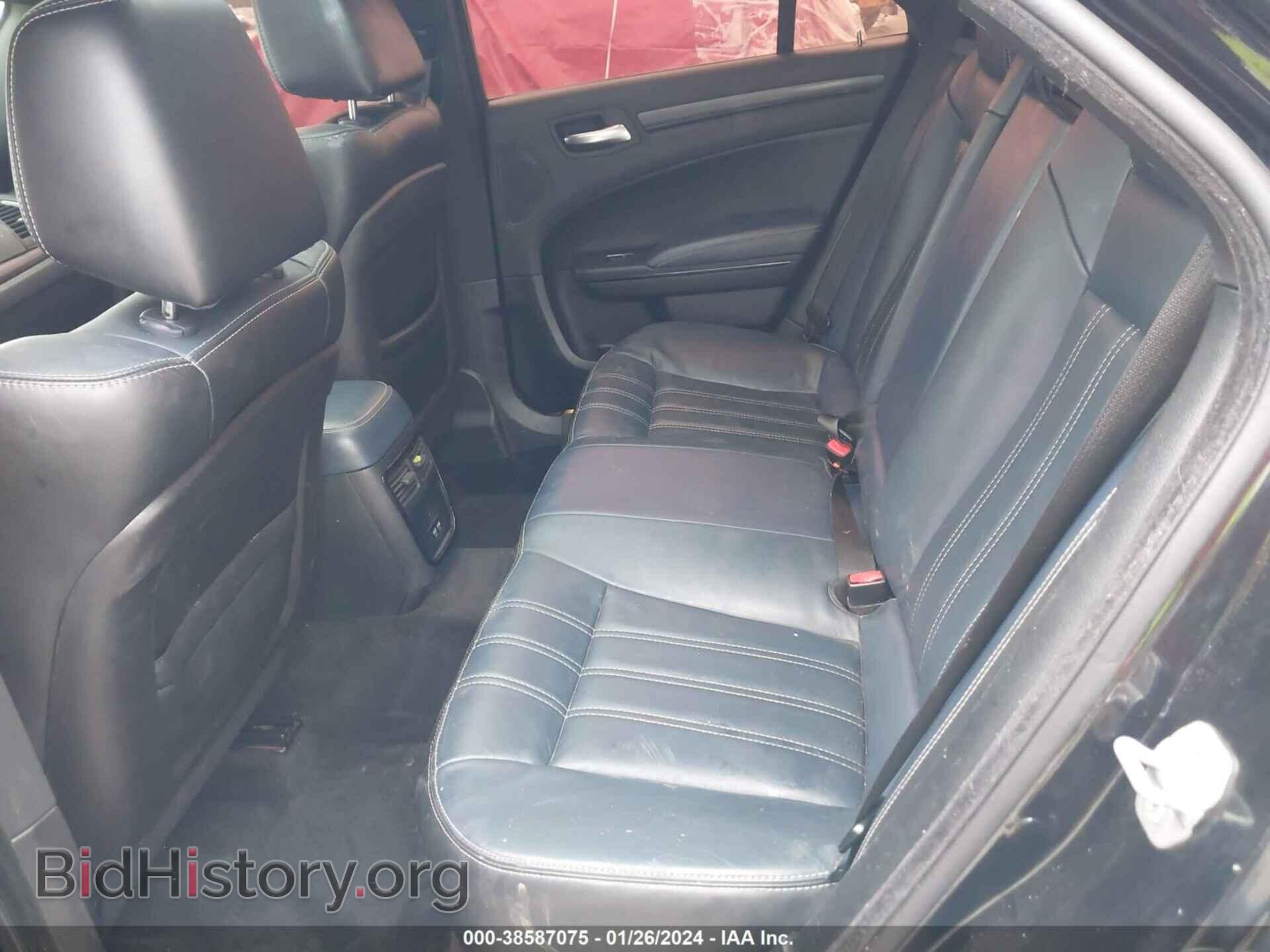 2015 CHRYSLER 300 - VIN: 2C3CCAGG7FH767494 - Photo 8